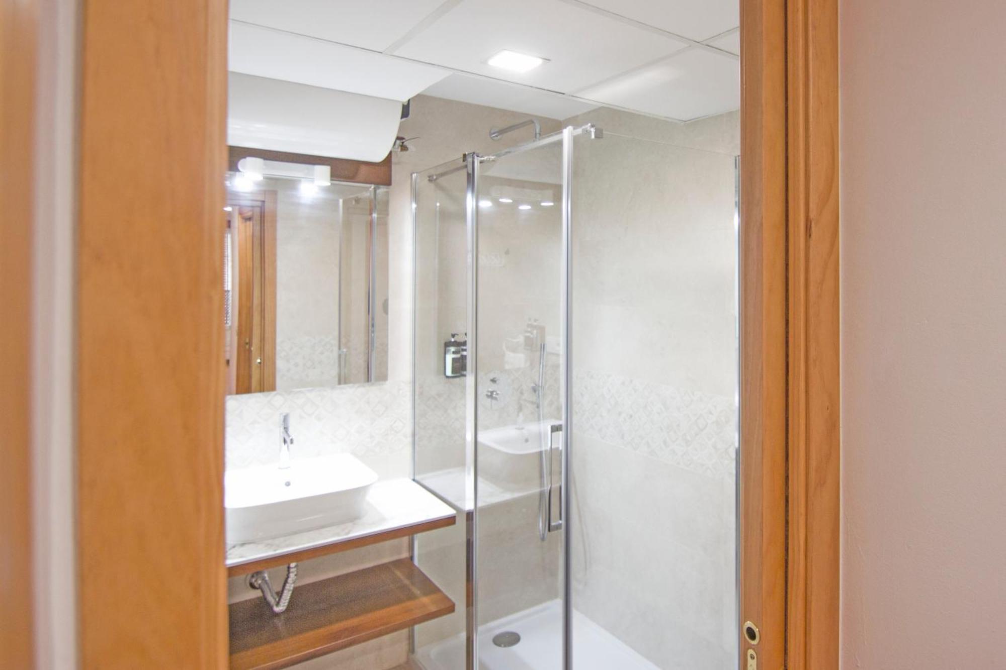 Rentalsevilla General Castanos Apartamento *