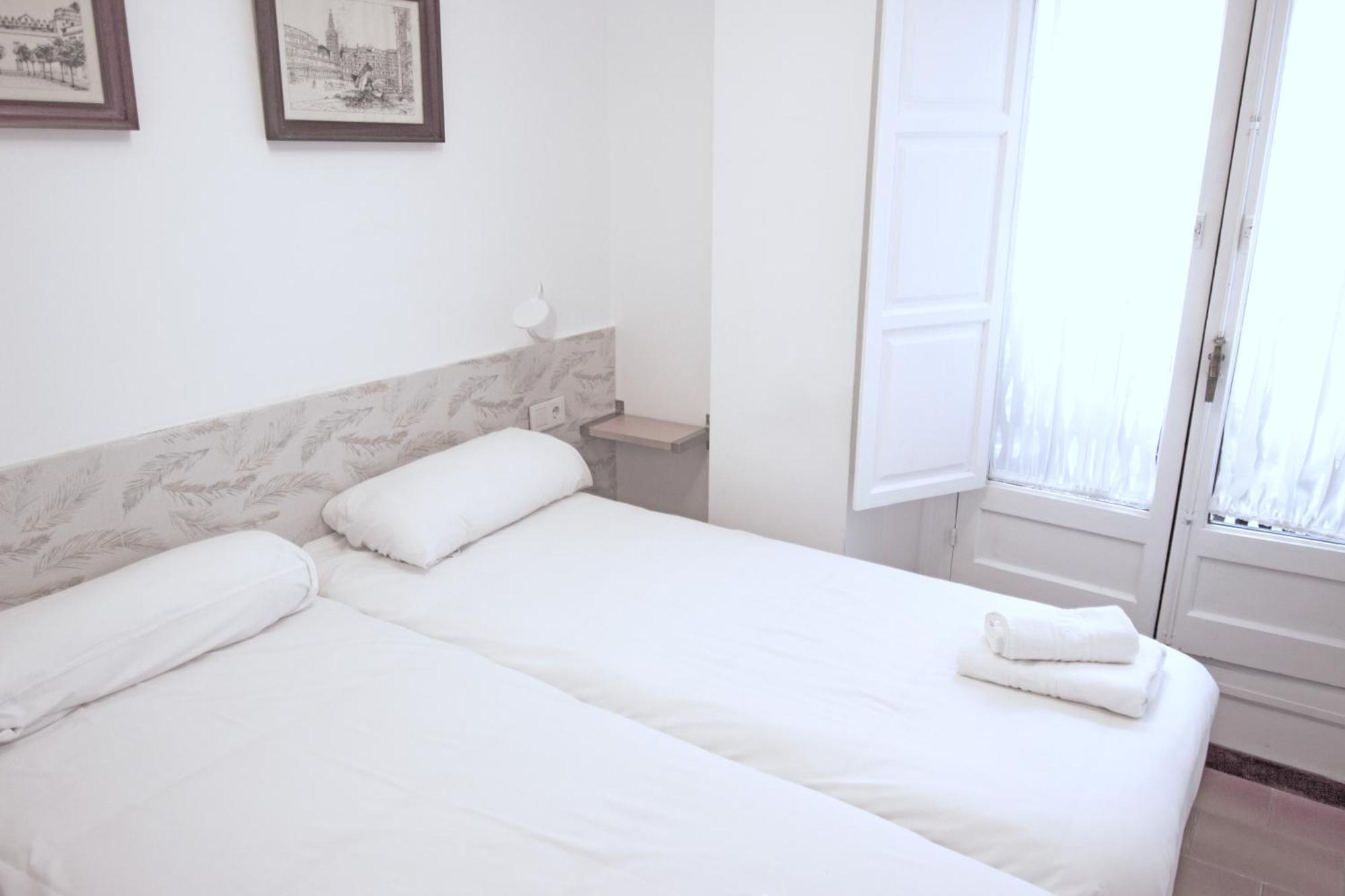 Rentalsevilla General Castanos Apartamento *