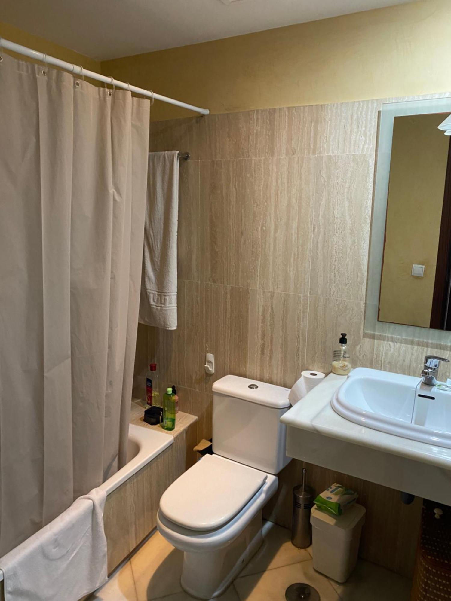 Homestay Habitacion Individual O Doble En Piso Propio