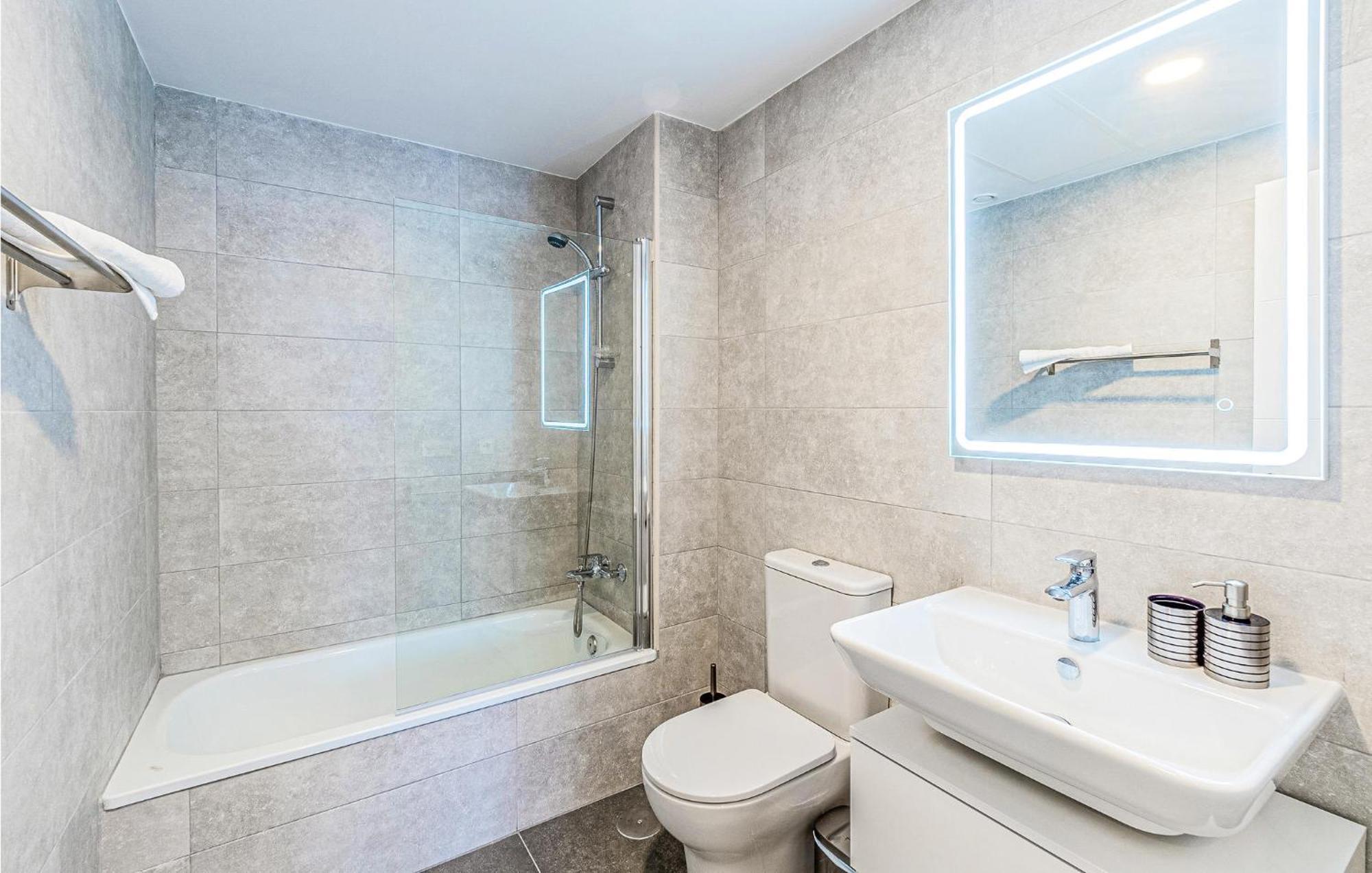 Apartamento Beautiful In With Wifi *