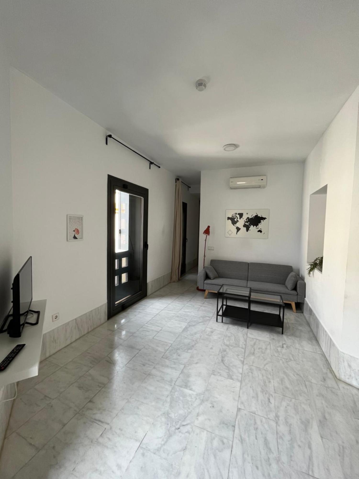 Center Confort 7 * Sevilla