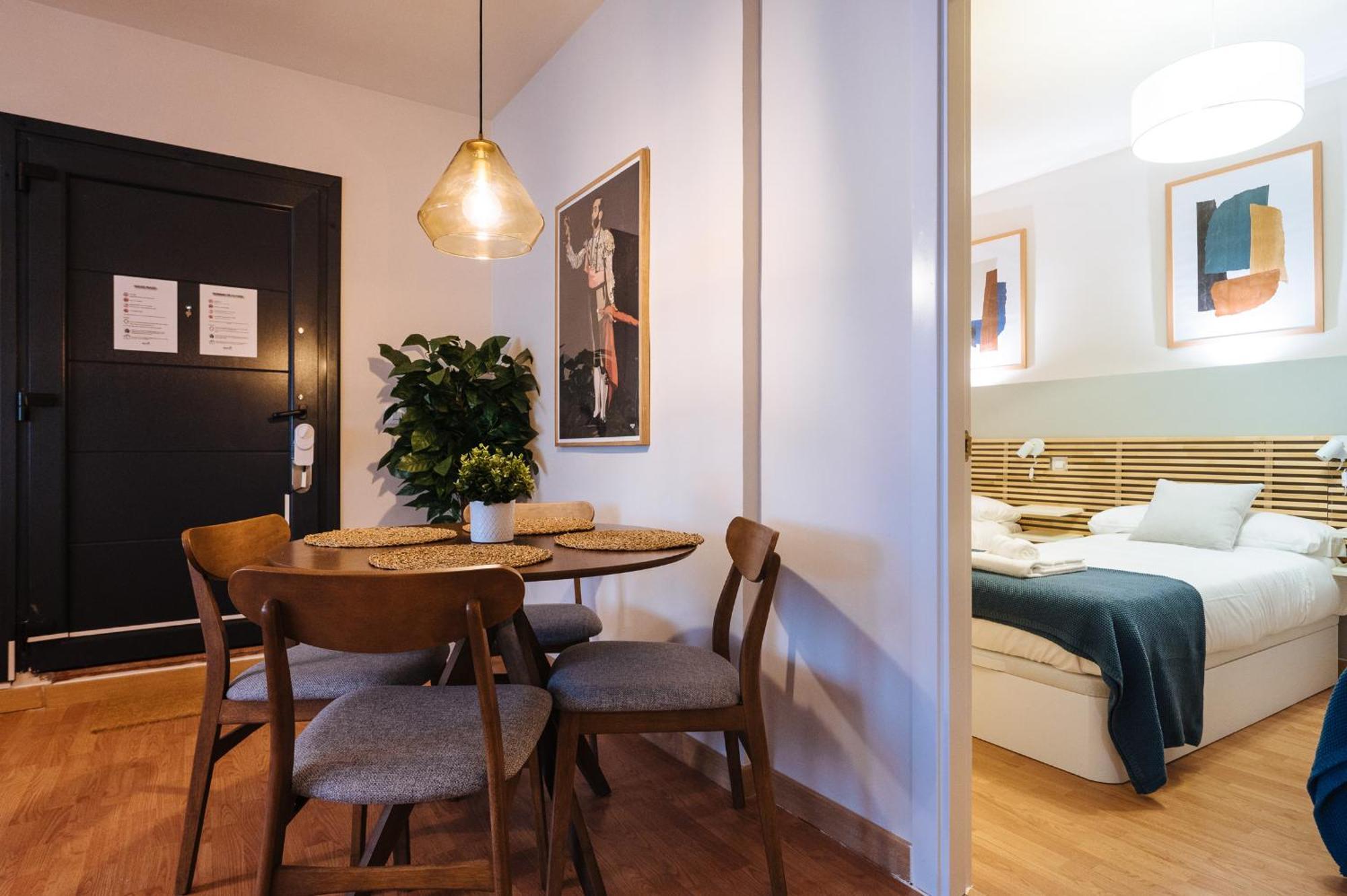 Charming In The Heart Of Triana, Sevilla