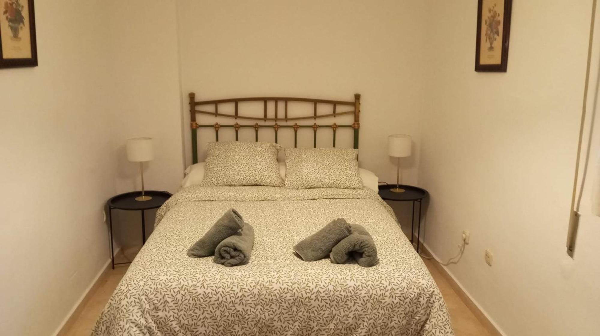 Comfortable And Cozy In The Center Of
