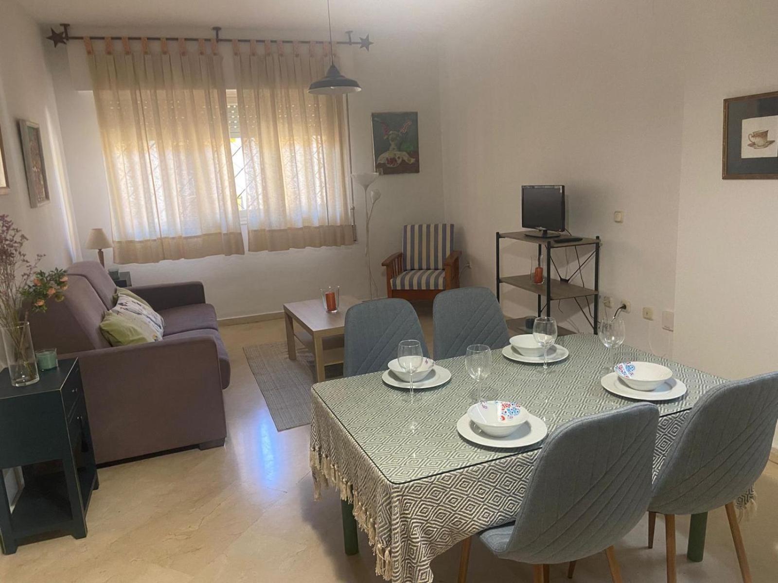 Comfortable And Cozy In The Center Of Apartment Seville