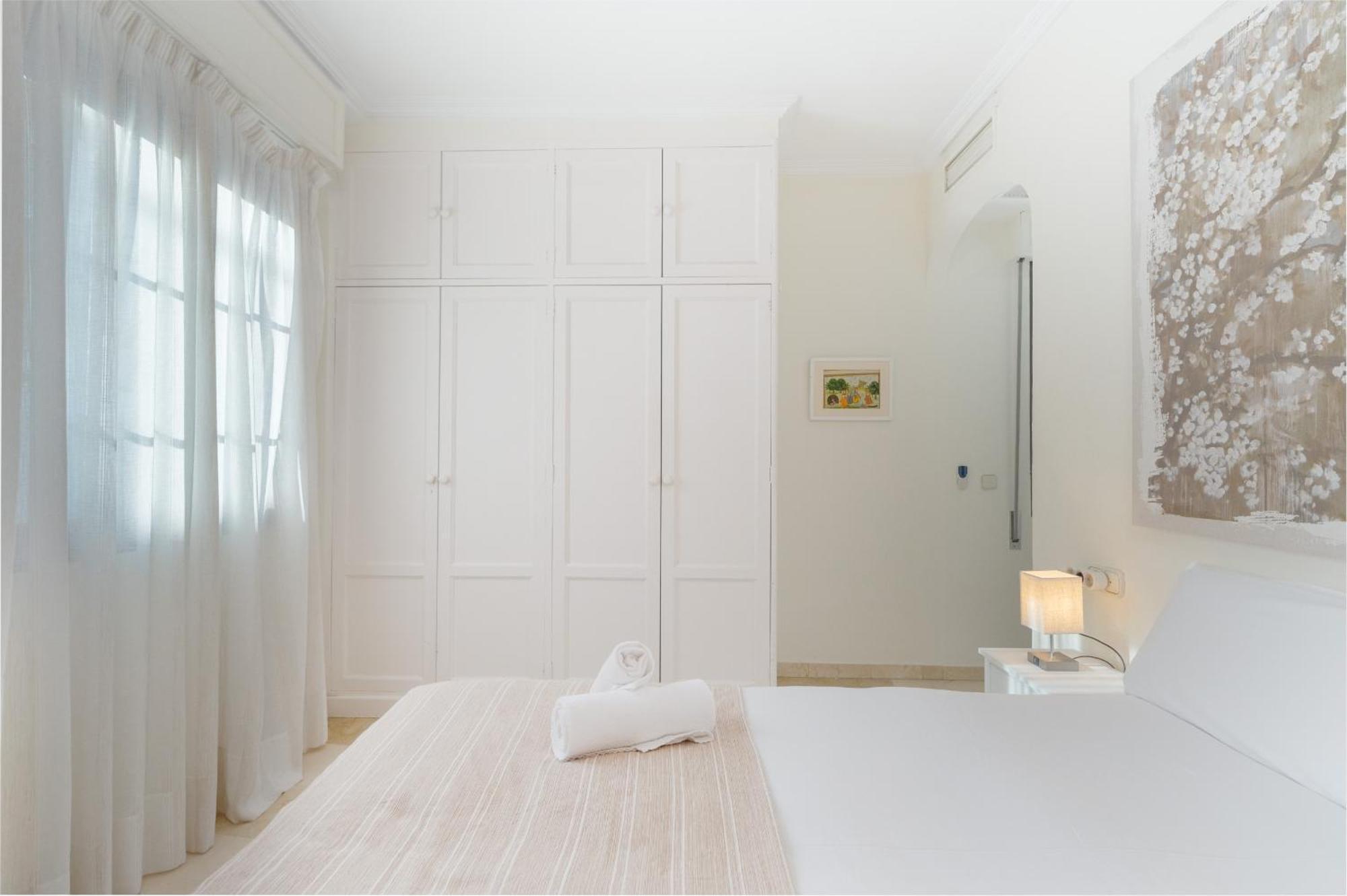 Wide With Terrace & Parking- 3bd 2bth- Alfalfa Apartamento Sevilla