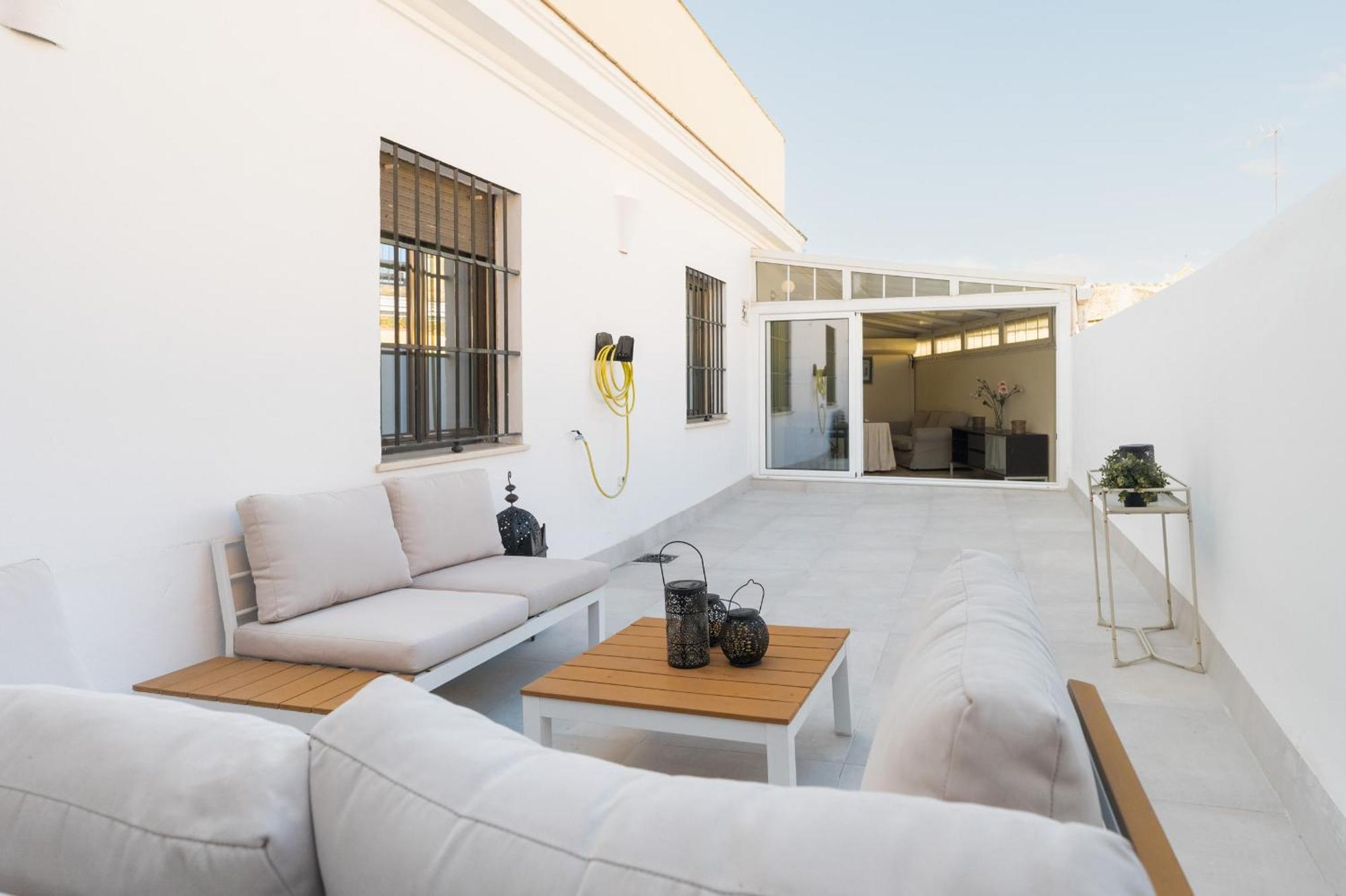 Apartamento Wide With Terrace & Parking- 3bd 2bth- Alfalfa Sevilla