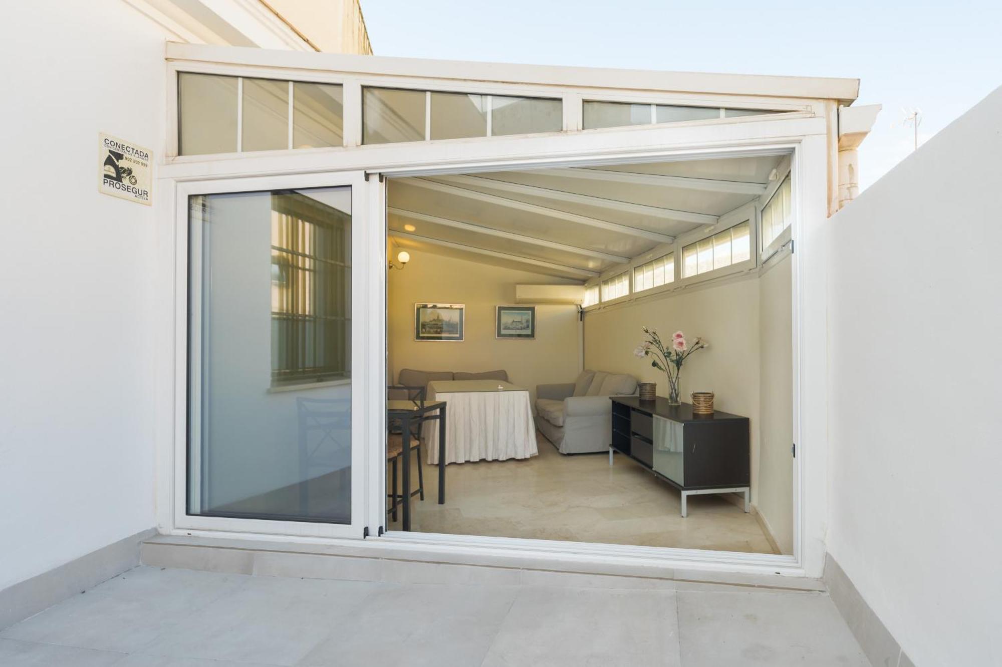 Apartamento Wide With Terrace & Parking- 3bd 2bth- Alfalfa