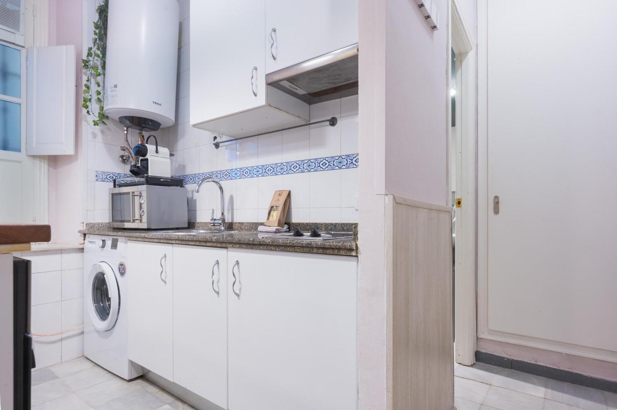 Functional And Pretty-1bd 1bth- San Vicente Apartamento Sevilla