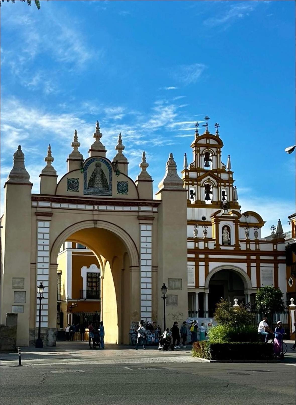 Arco Macarena Sevilla