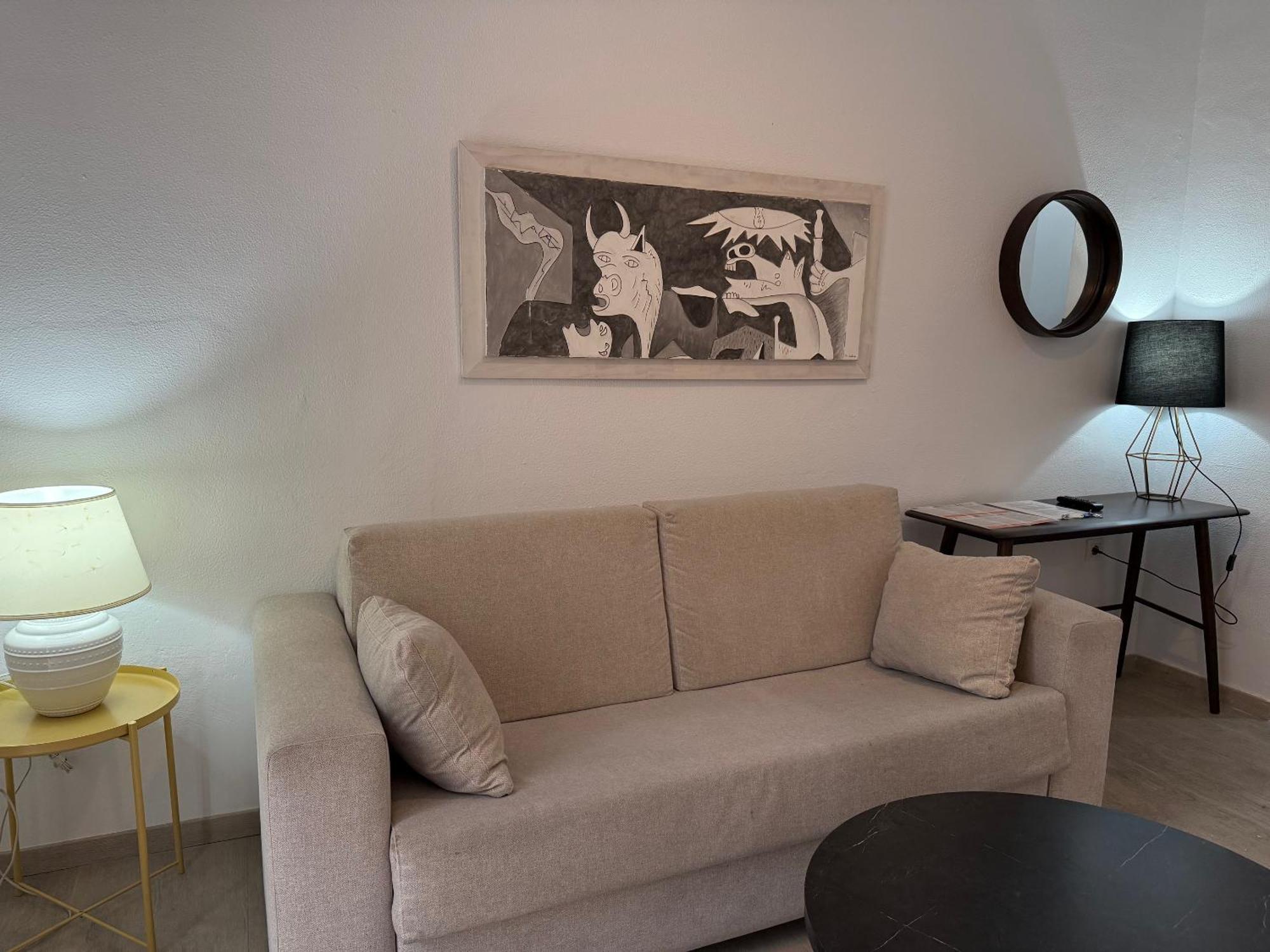 Estudios Placentines Apartamento Sevilla