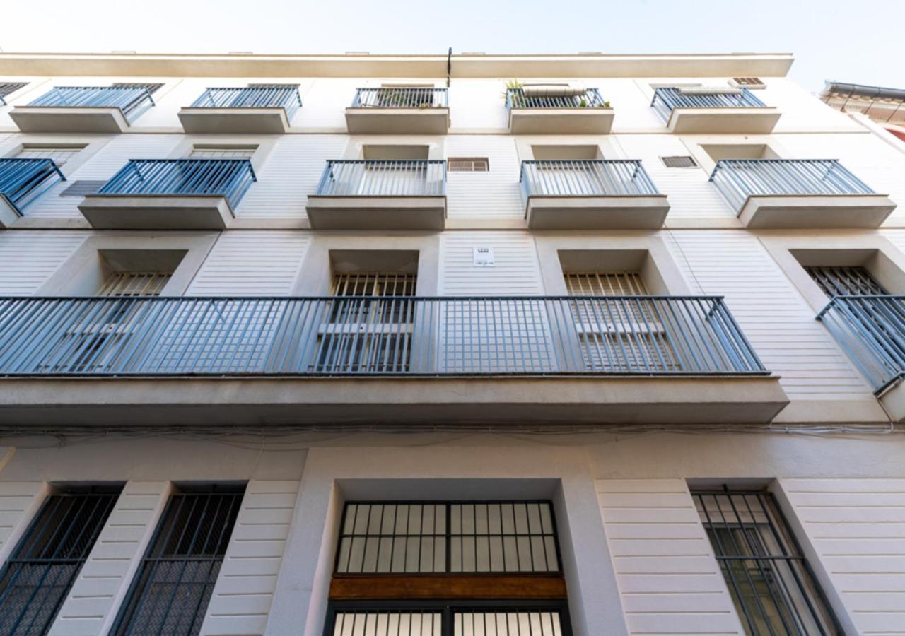 Apartamento Cervantes 17 *