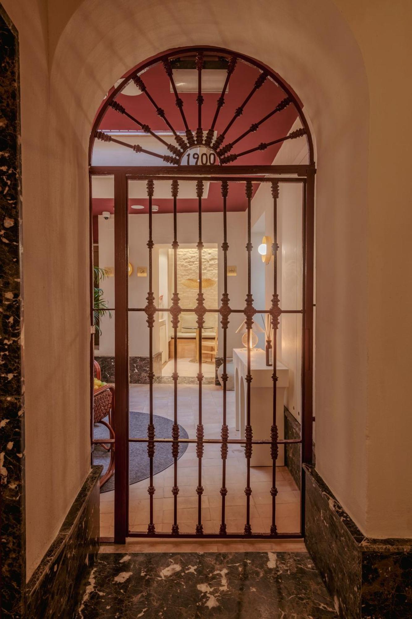 Pensión Lirium Casa Patio Sevilla