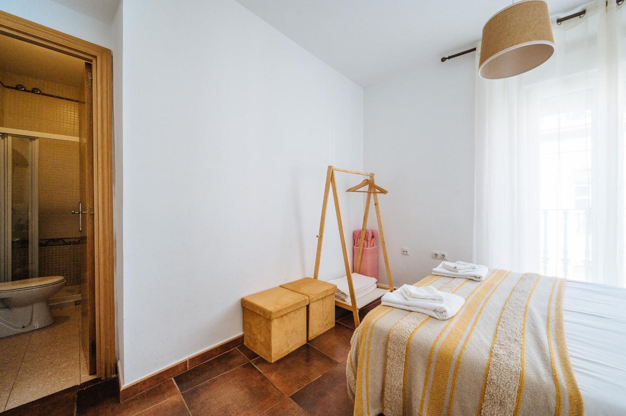 Homeyseville-lovely Duplex At Santa Cruz 10 Pax, Parking Optional * Sevilla