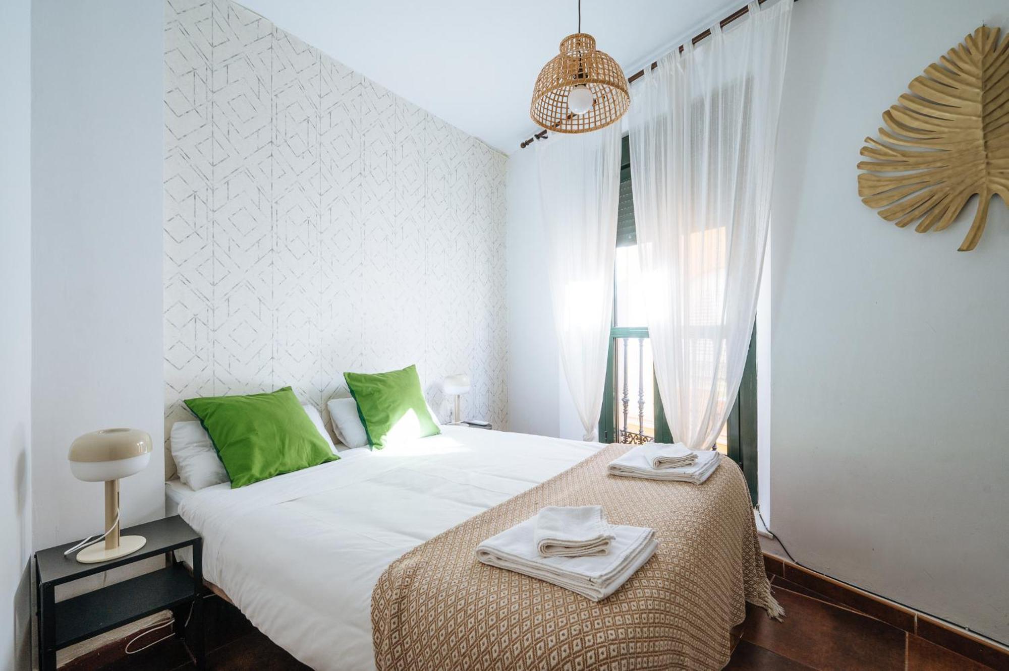 Homeyseville-lovely Duplex At Santa Cruz 10 Pax, Parking Optional Apartamento *