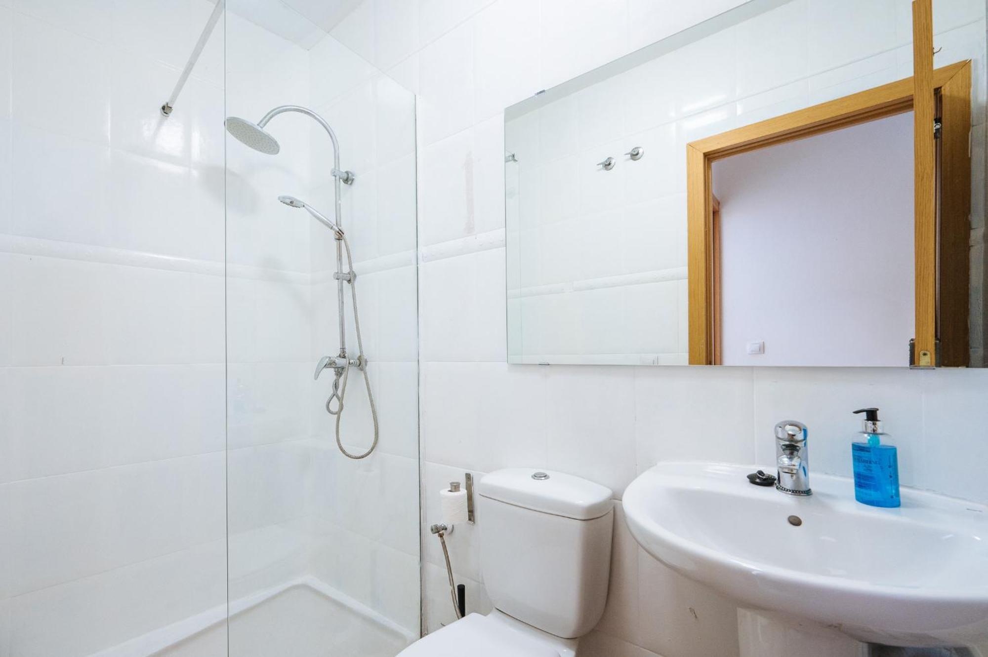 Homeyseville-lovely Duplex At Santa Cruz 10 Pax, Parking Optional Apartamento Sevilla