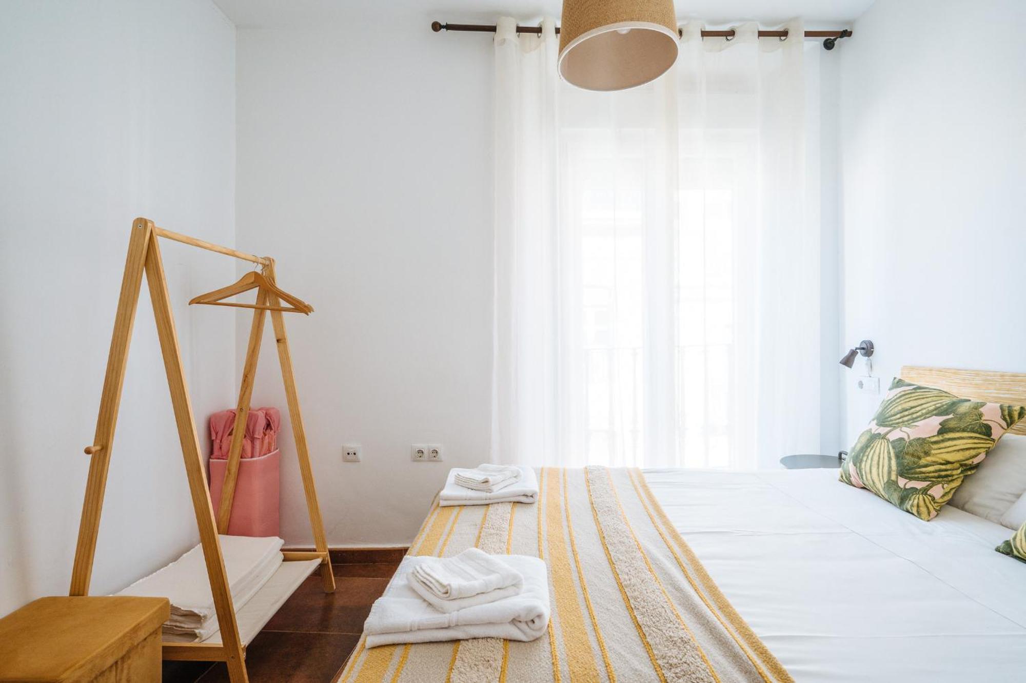 Apartamento Homeyseville-lovely Duplex At Santa Cruz 10 Pax, Parking Optional Sevilla