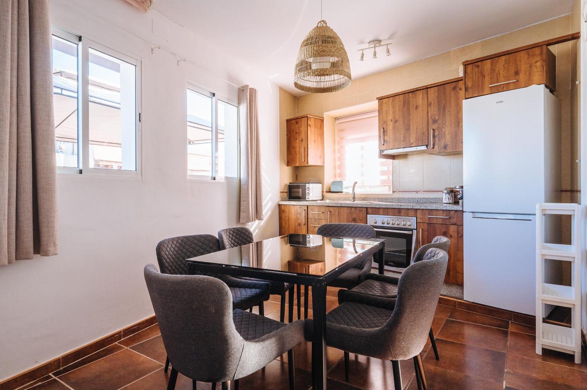 Homeyseville-lovely Duplex At Santa Cruz 10 Pax, Parking Optional Apartamento
