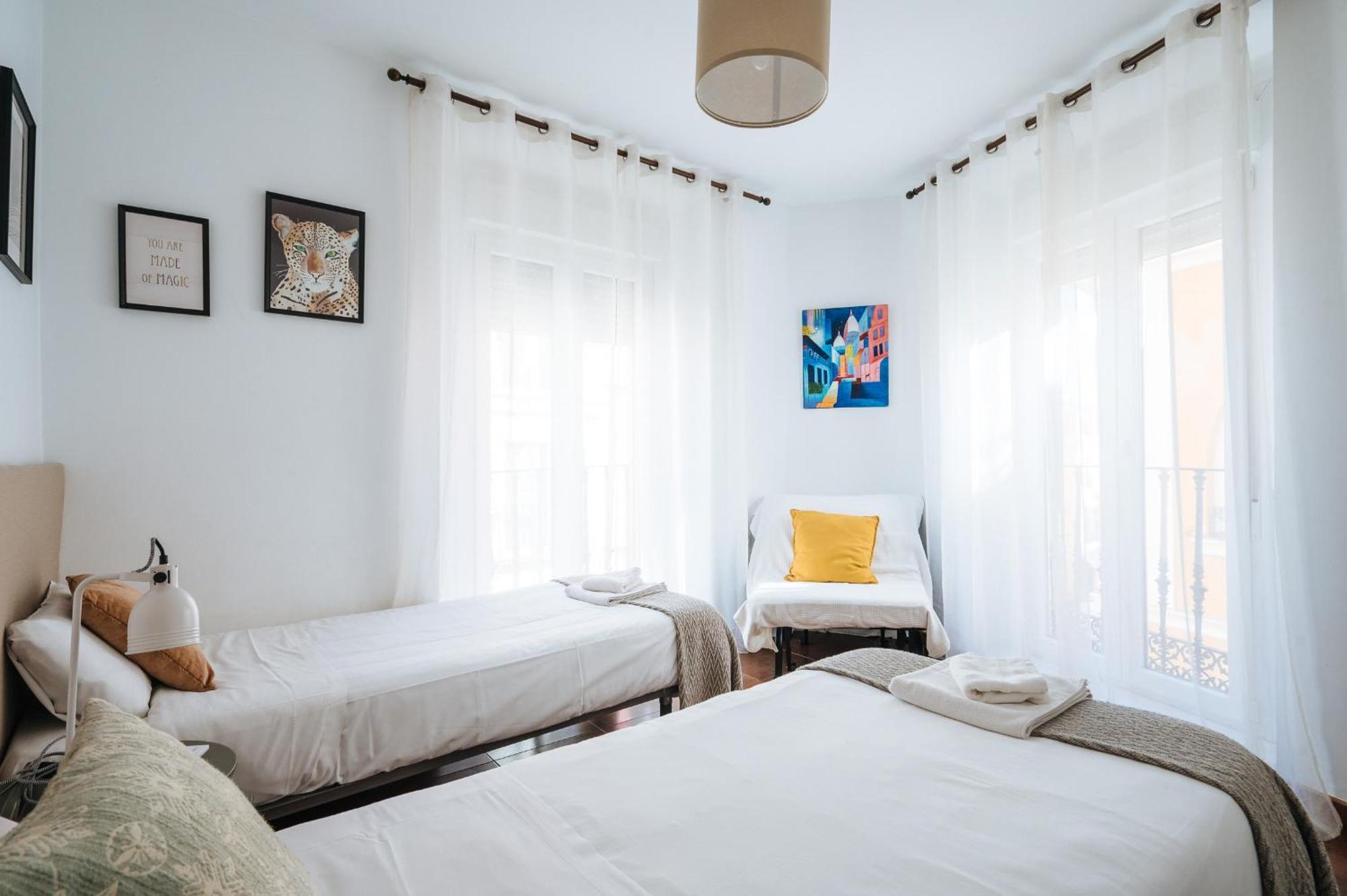 Homeyseville-lovely Duplex At Santa Cruz 10 Pax, Parking Optional Apartamento *