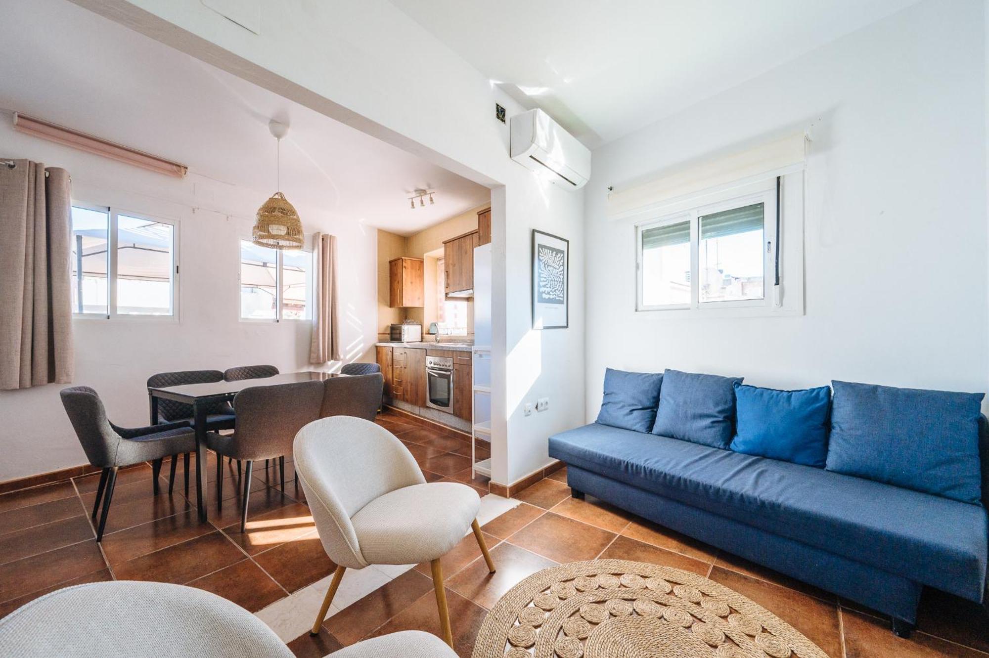 Homeyseville-lovely Duplex At Santa Cruz 10 Pax, Parking Optional *