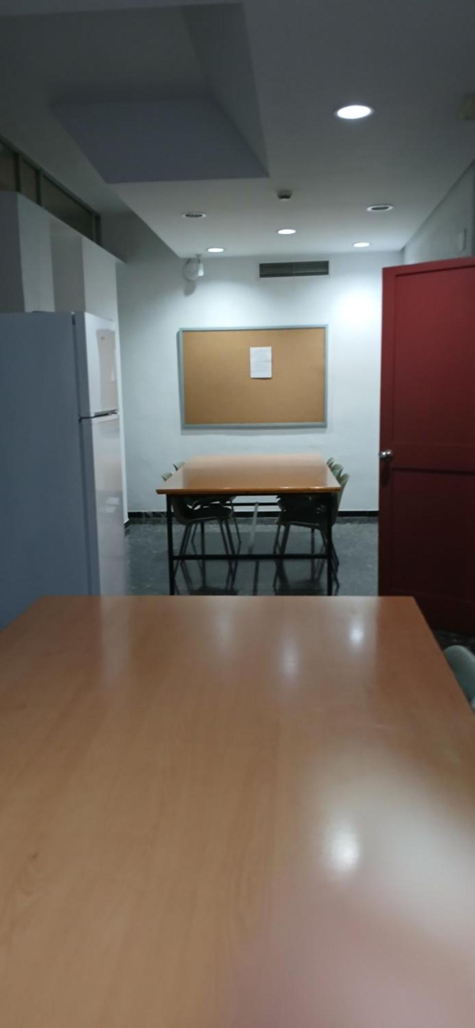 Hotel Larru Bermejales Residencia Universitaria *