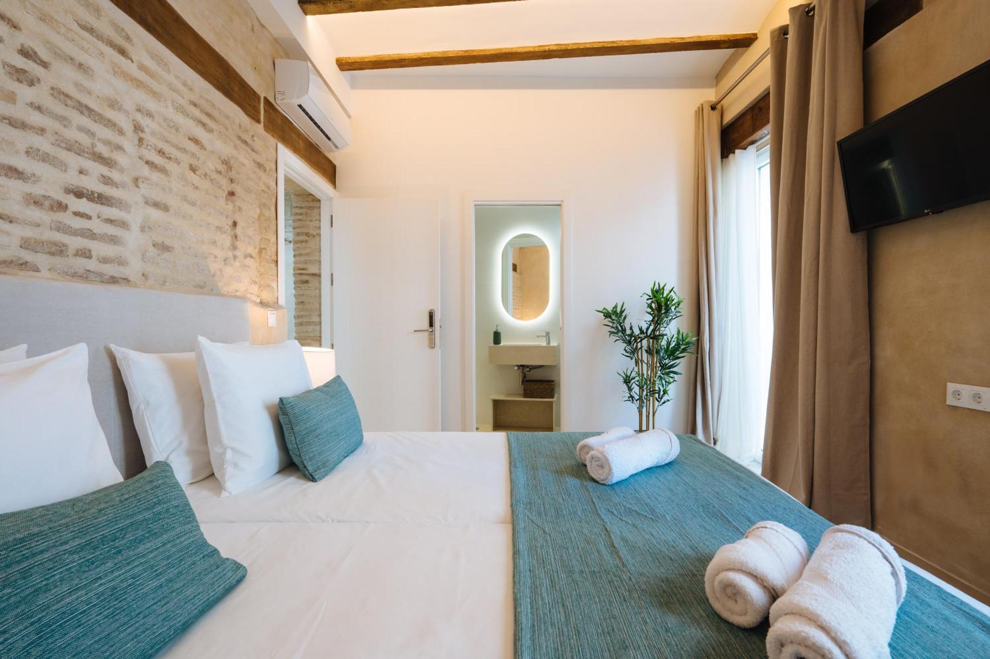 New Hostly Arenal Sevilla