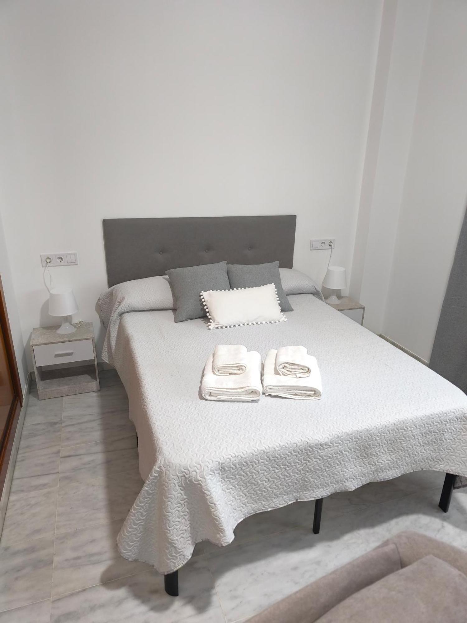 Fibes Ii Edificio Lux Apartamento *