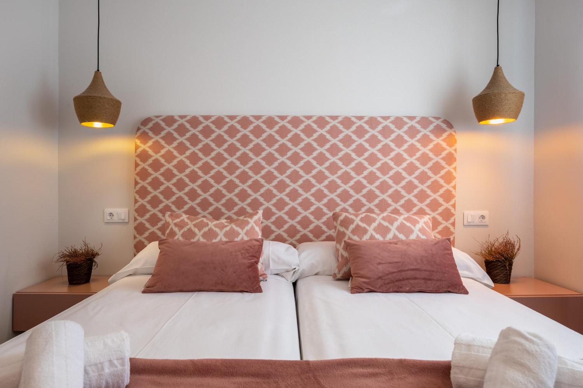 Reformed And Comfy- 2bd 2bth- Arenal Apartamento Sevilla