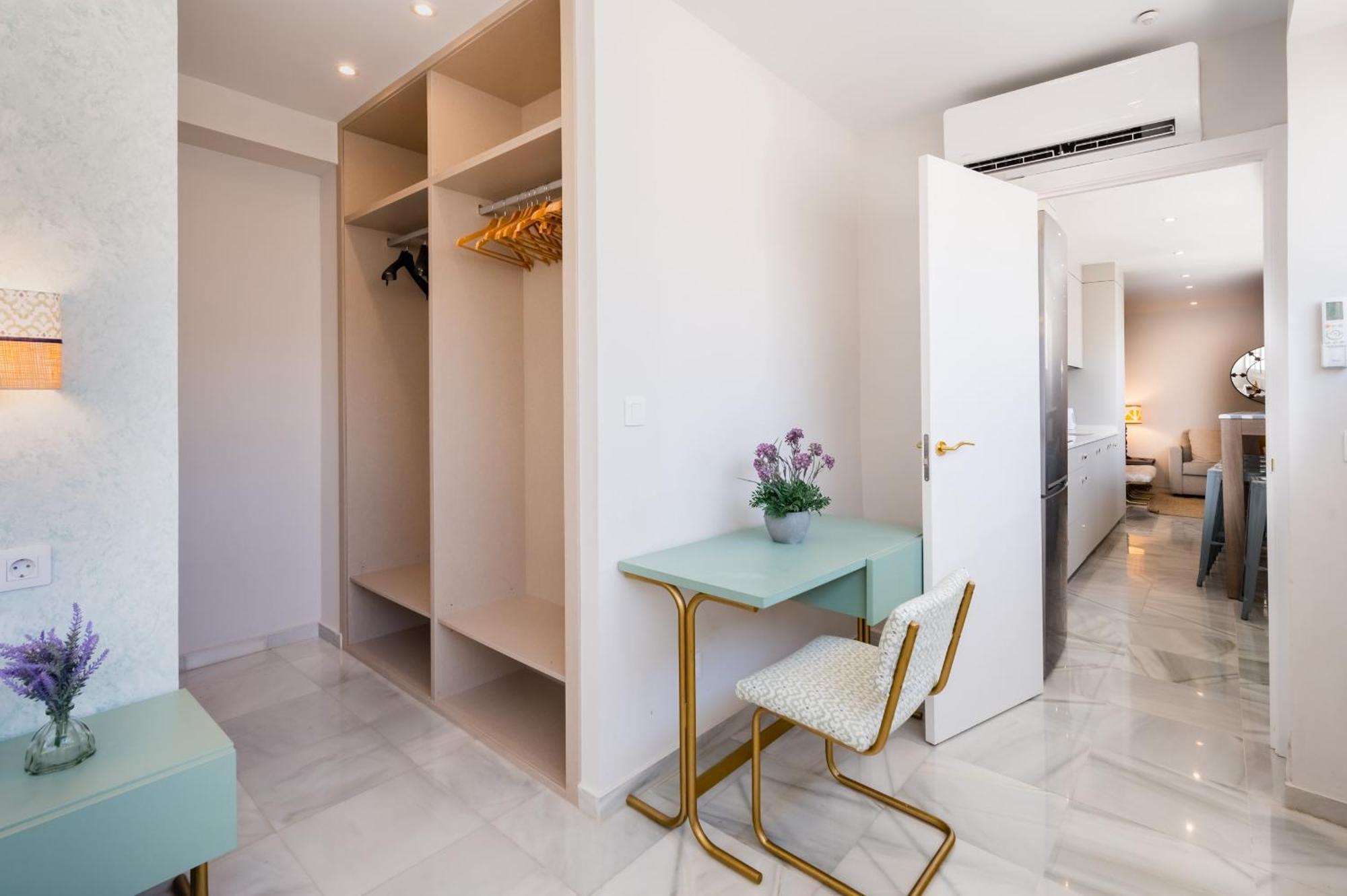 Apartamento Reformed And Comfy- 2bd 2bth- Arenal *
