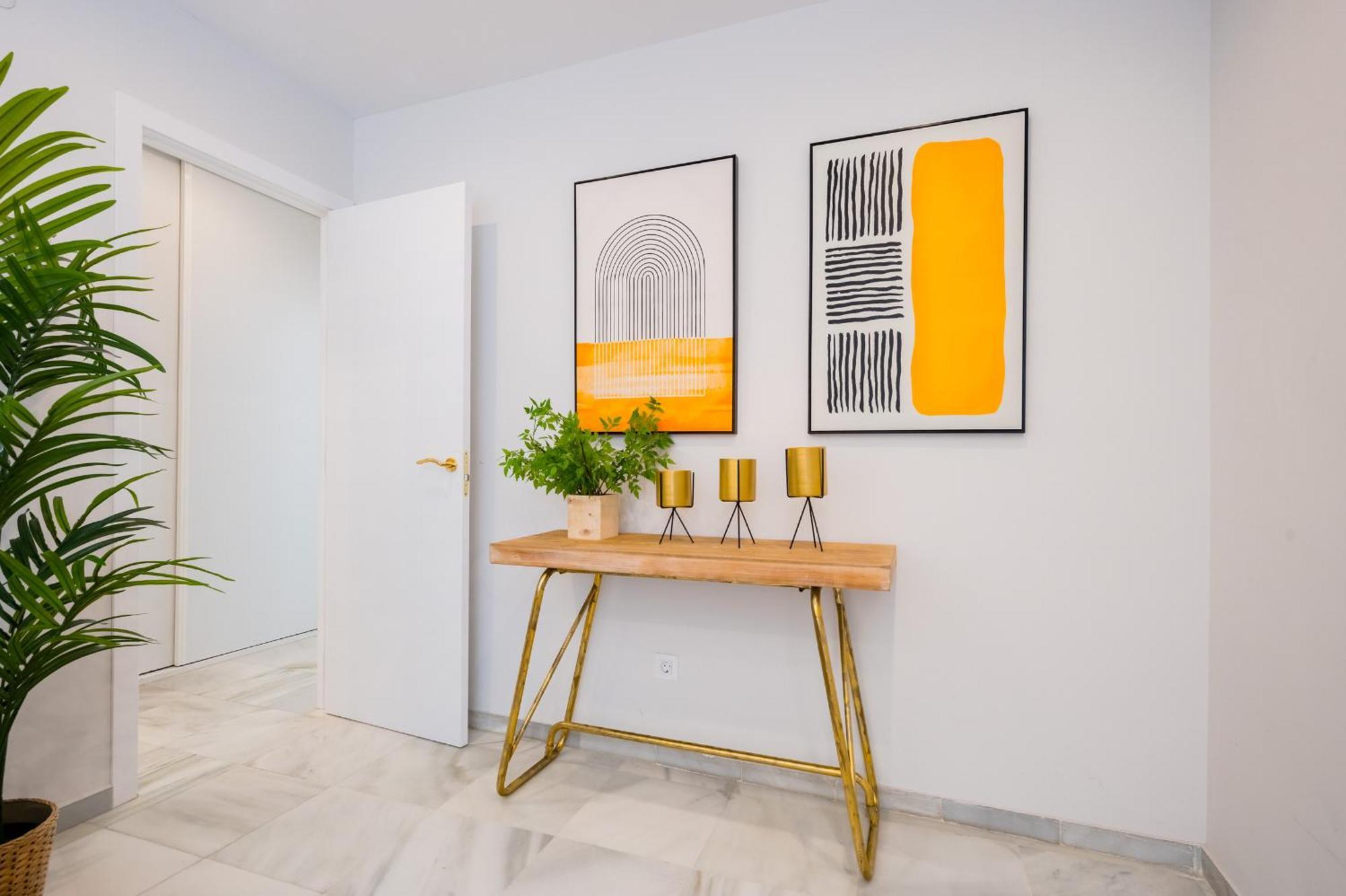 Reformed And Comfy- 2bd 2bth- Arenal Sevilla