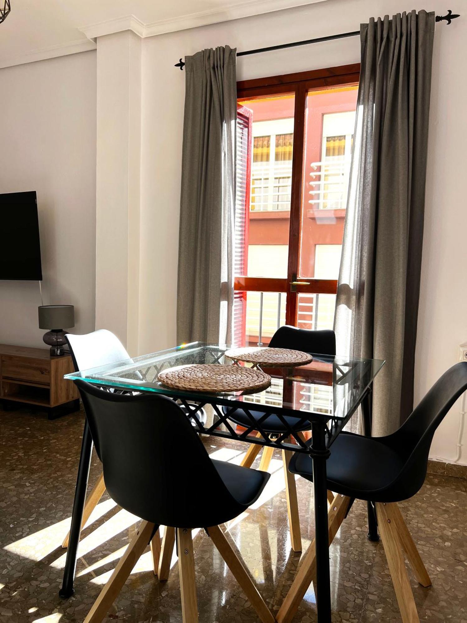 La Casa De Luis De Vargas * Sevilla