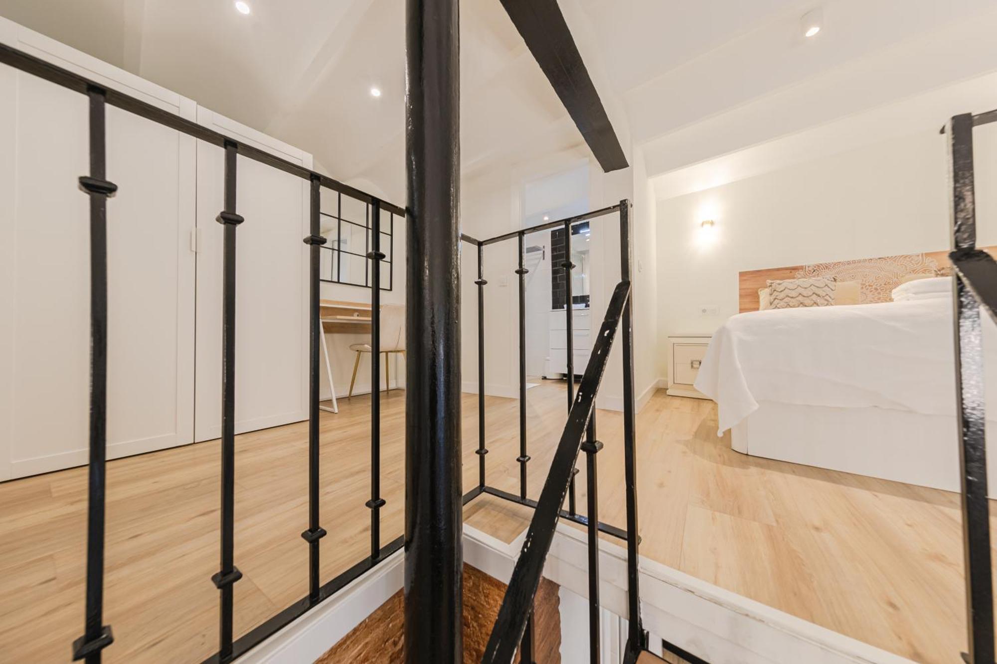Duplex Dreams De Barrio Santa Cruz Apartment