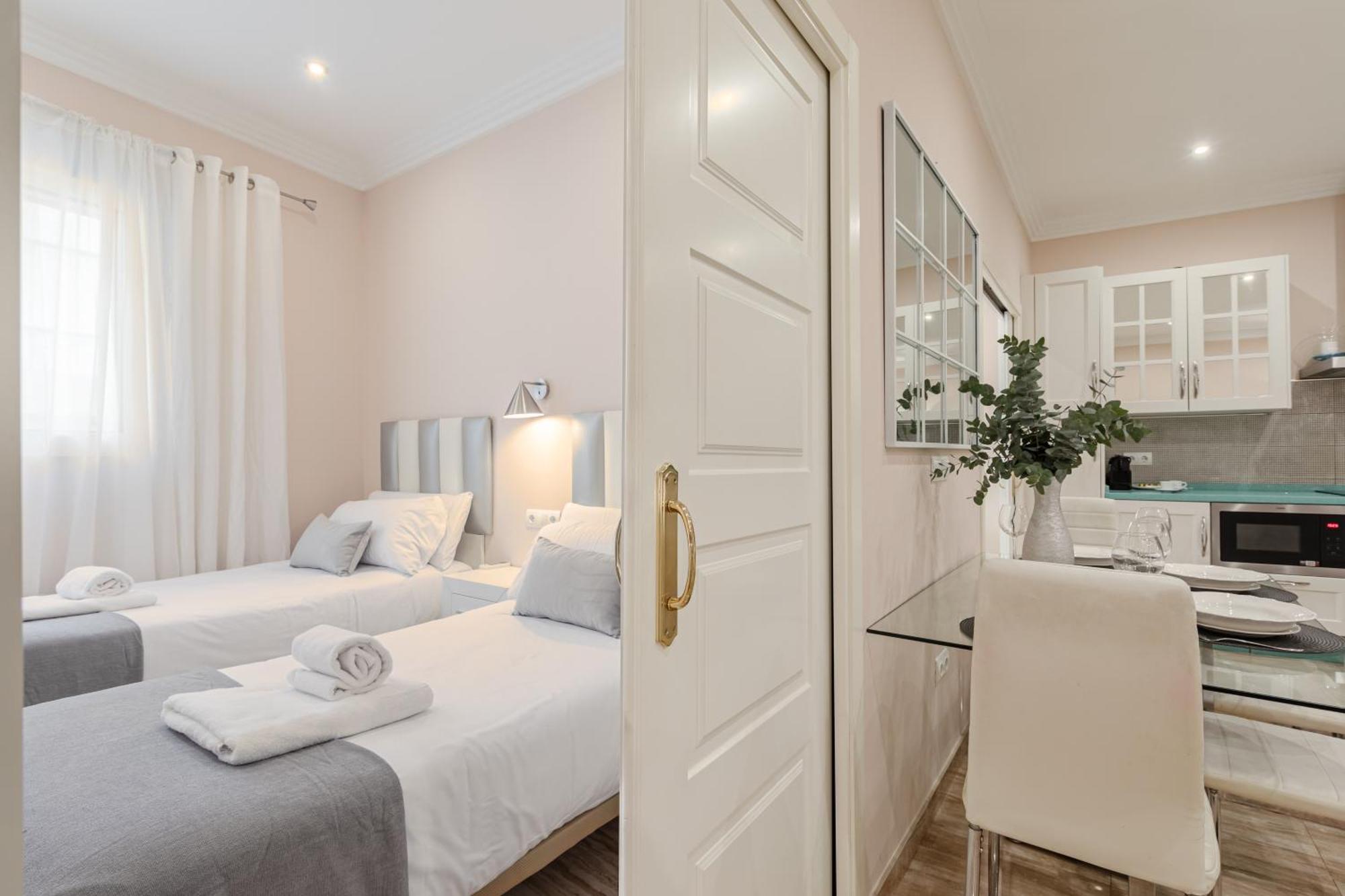 Isg Jose De Velilla Centro Parking Apartamento Sevilla