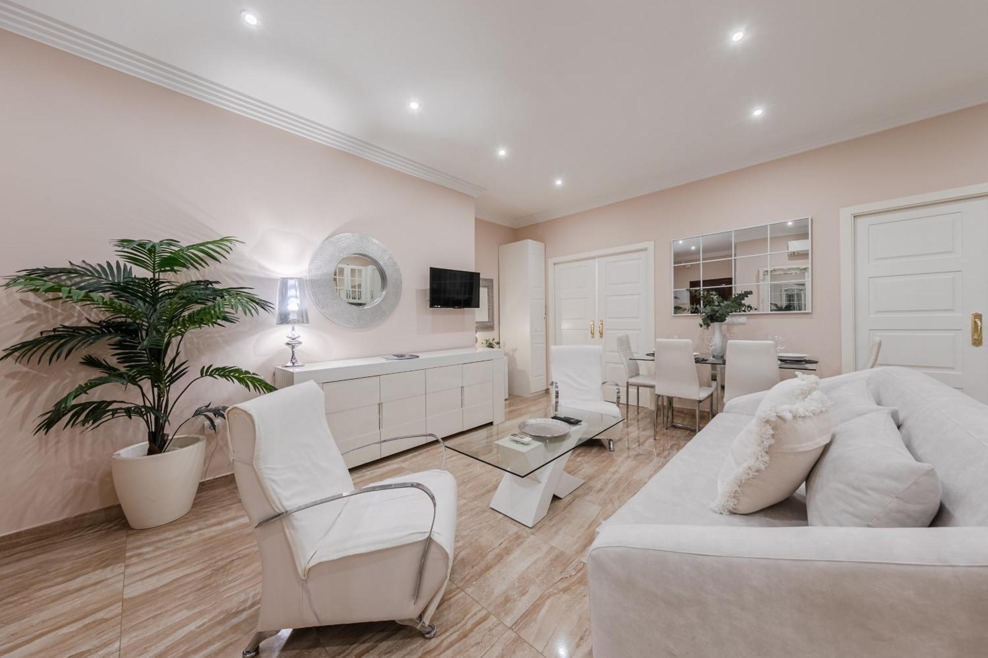 Isg Jose De Velilla Centro Parking Apartamento Sevilla