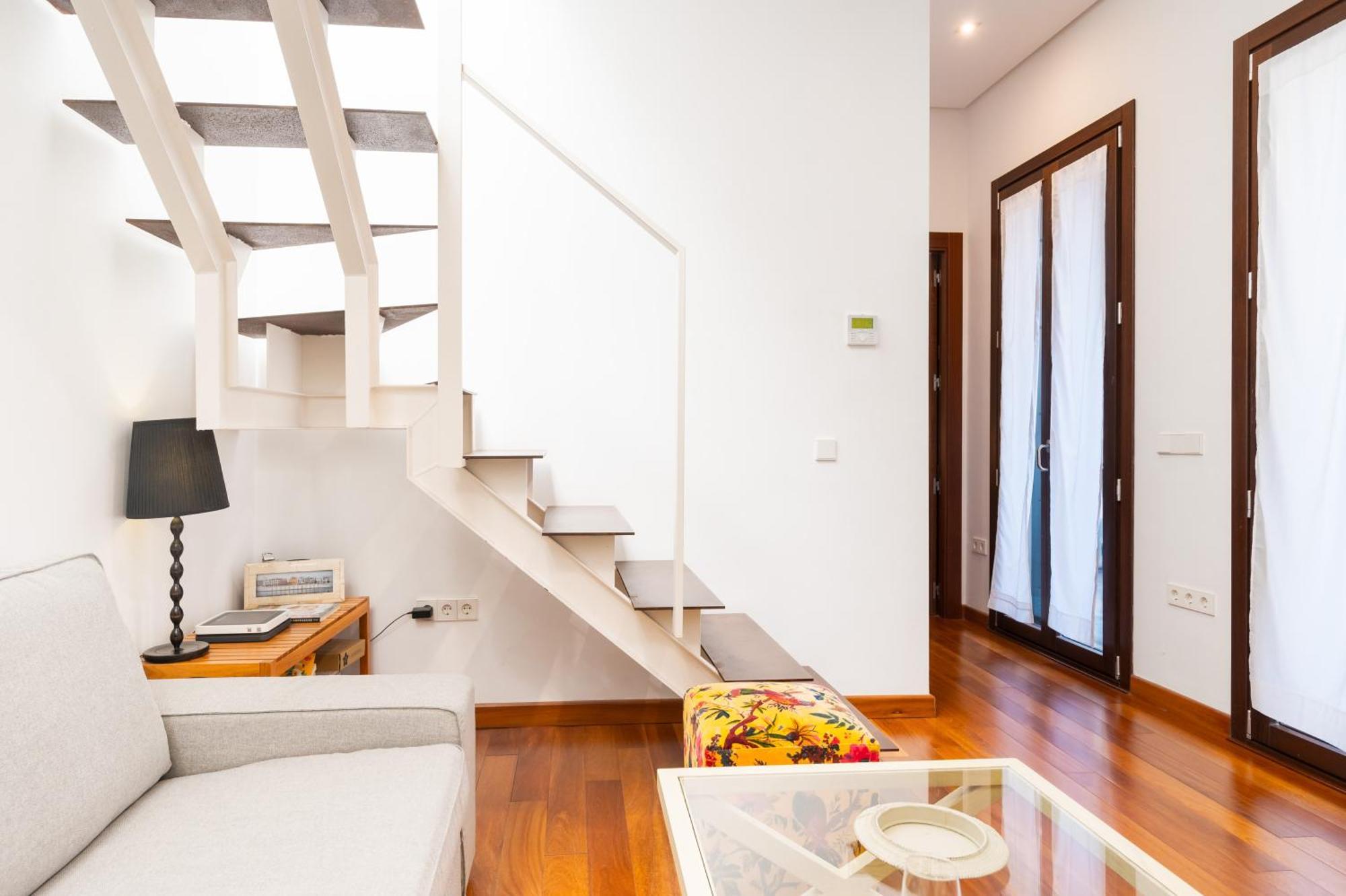Attic With Terrace- 1bd 1bth- Corral Del Rey Apartment Seville