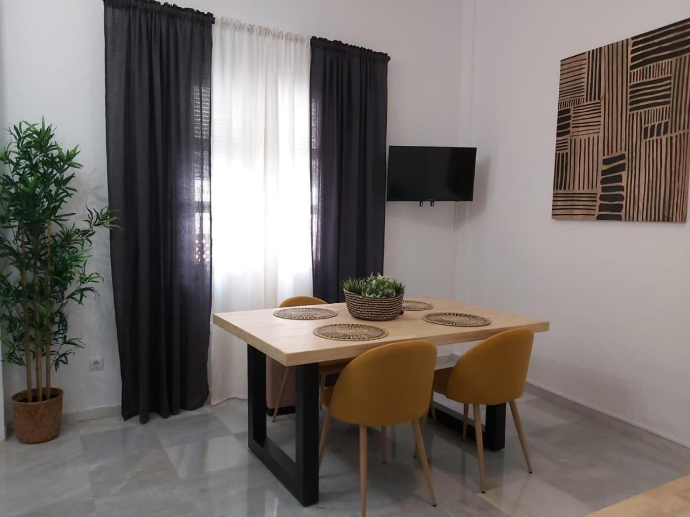 Apartment Misterhost Magallanes Triana Seville