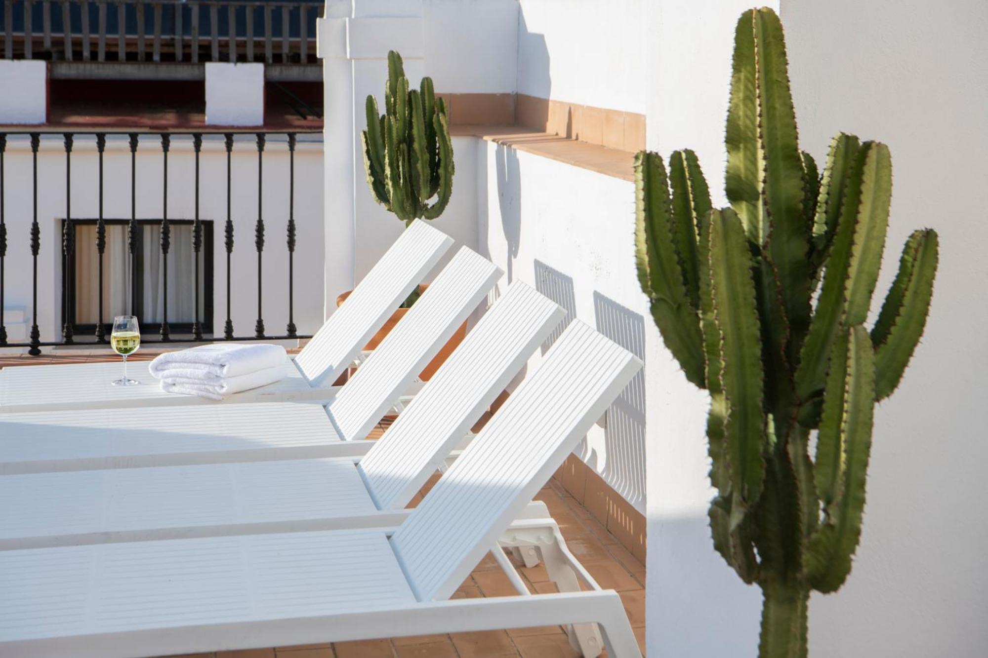Magno Almansa Apartamento *