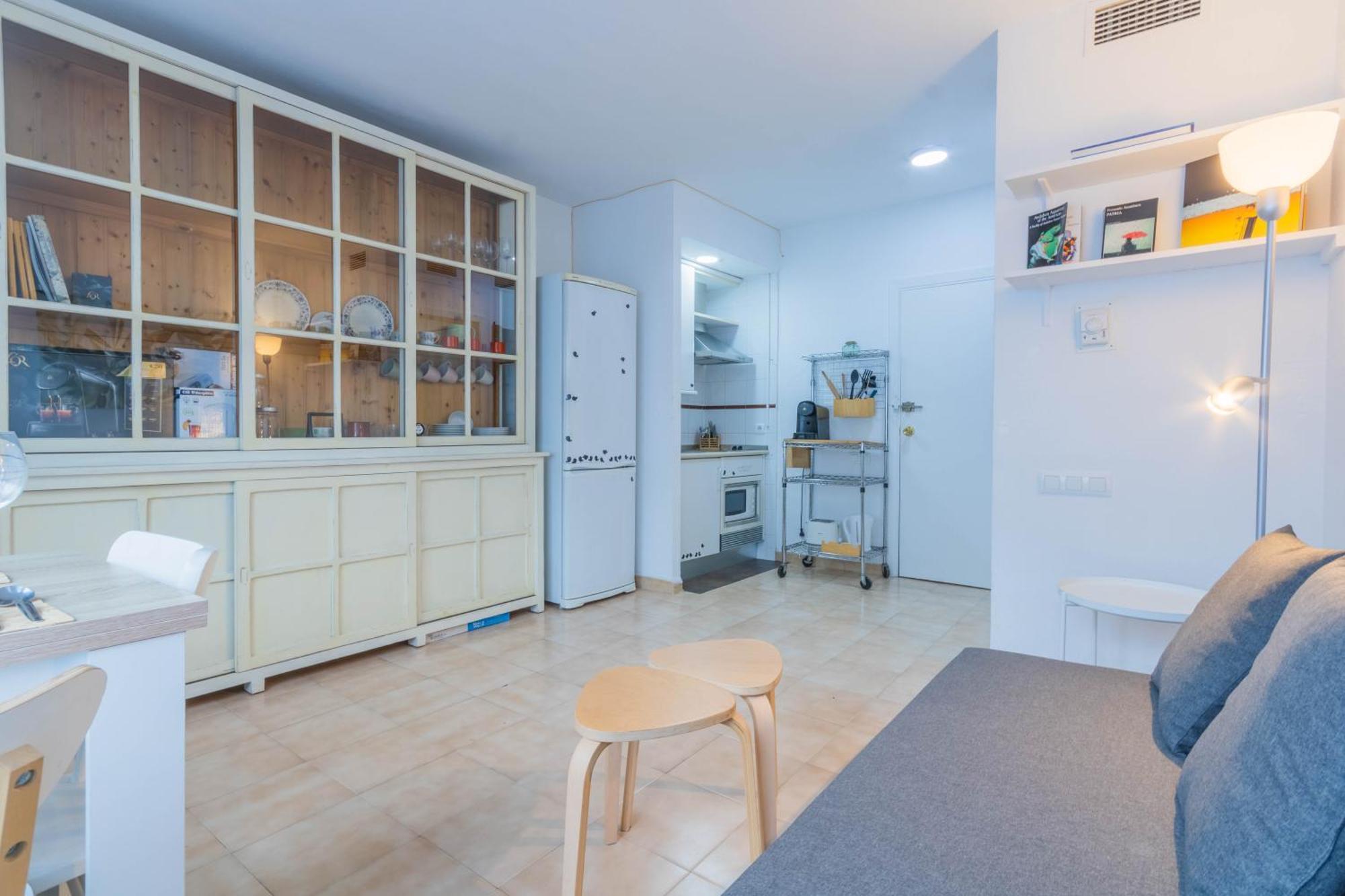 And Cozy- 1bd 1bth- Triana Apartment *