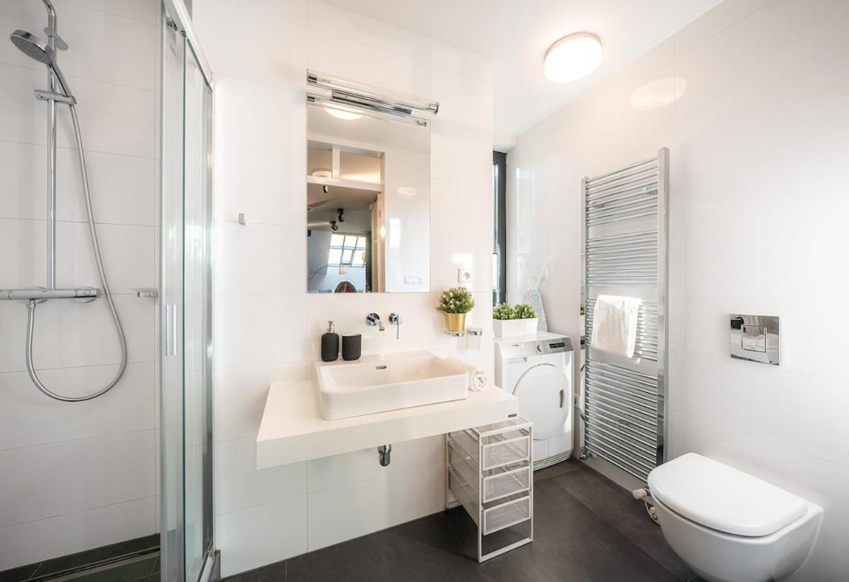 4 Bedrooms Casco Antiguo Apartamento Sevilla
