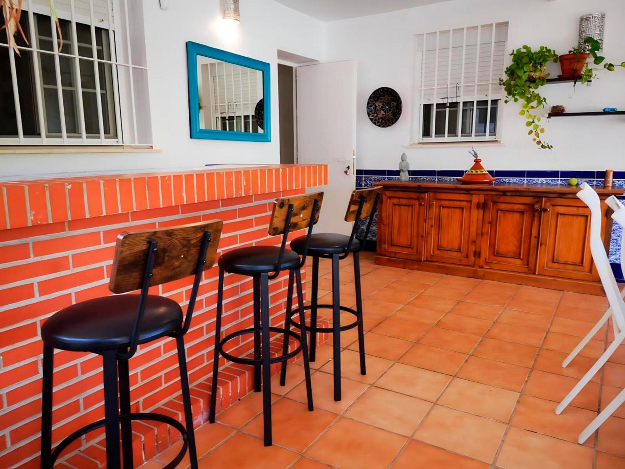 Con Jardin, Piscina Privada Y Parking Holiday home