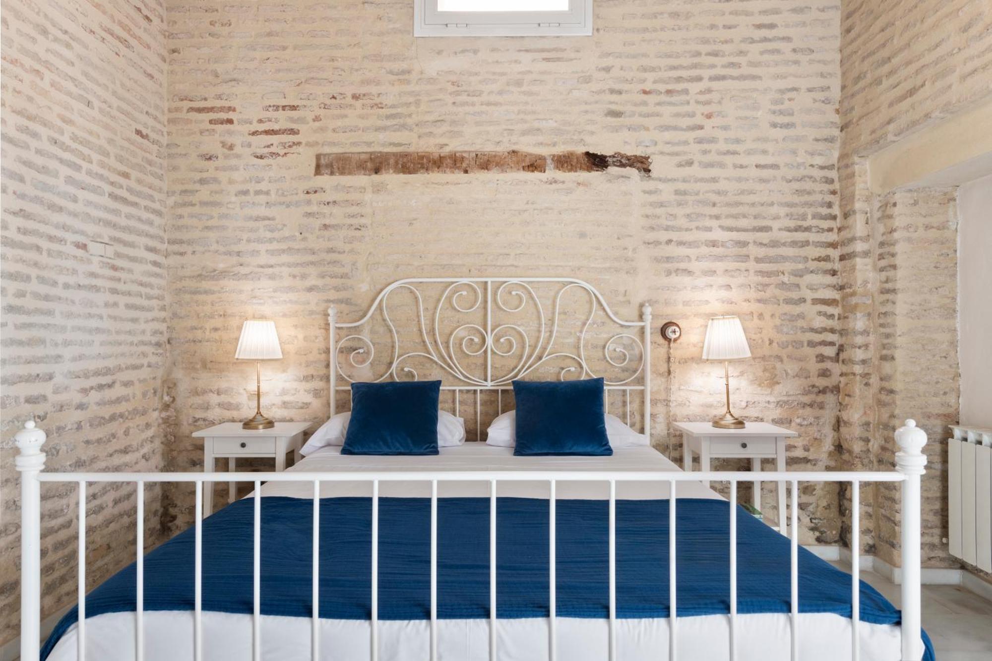 Hombre De Piedra Apartamento Sevilla