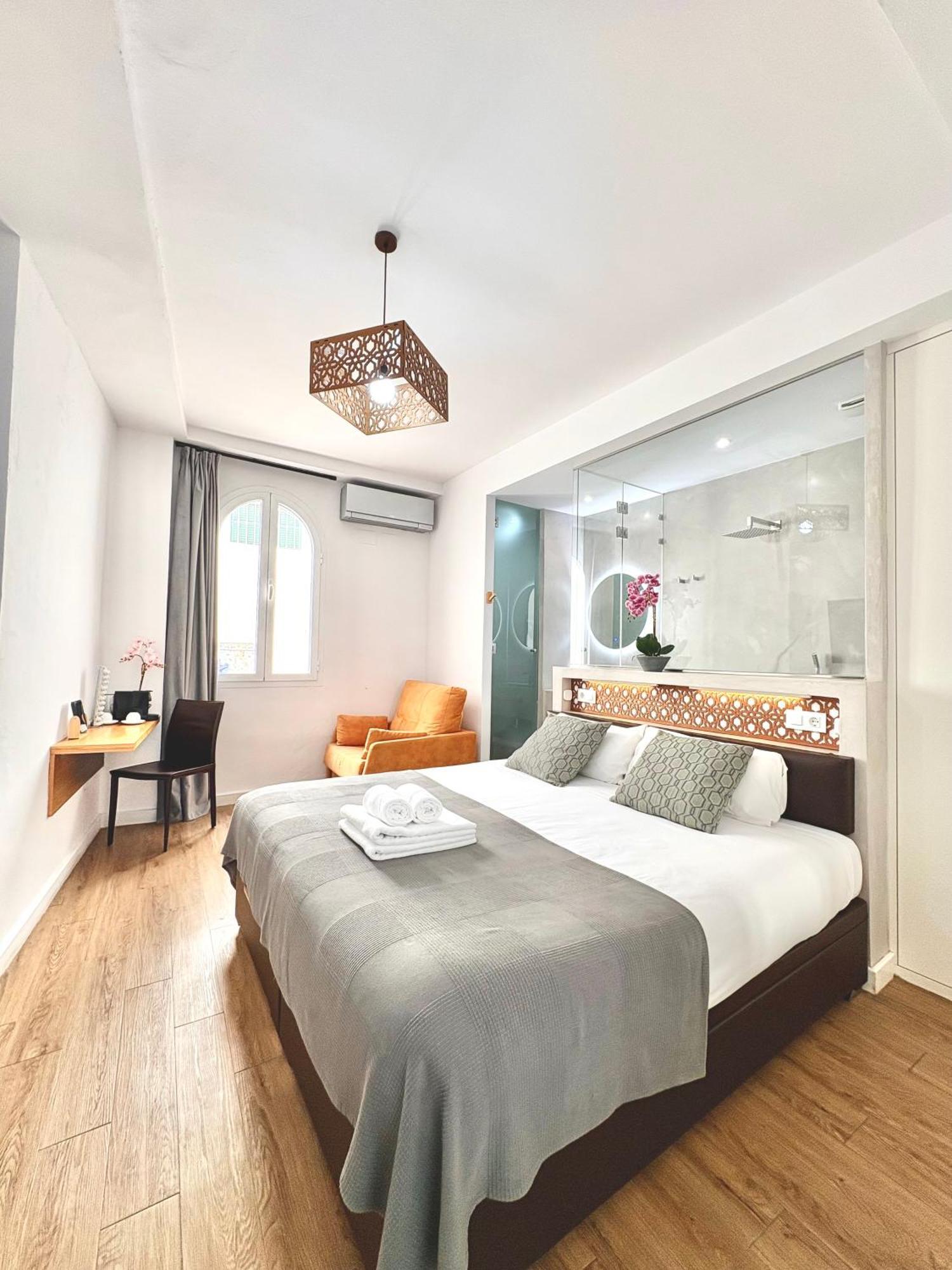 Unique House - Private Spa&pool -stayinseville