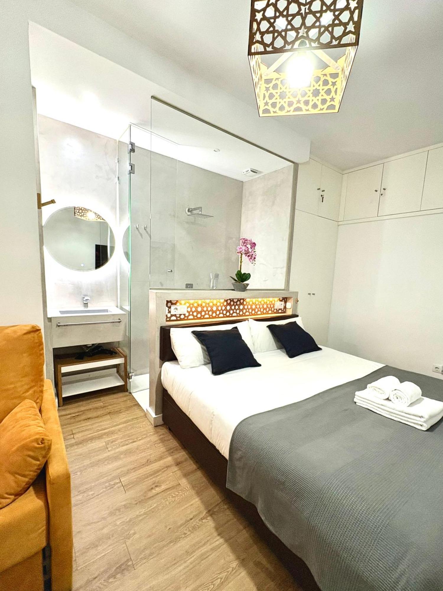 Сasa de vacaciones Unique House - Private Spa&pool -stayinseville