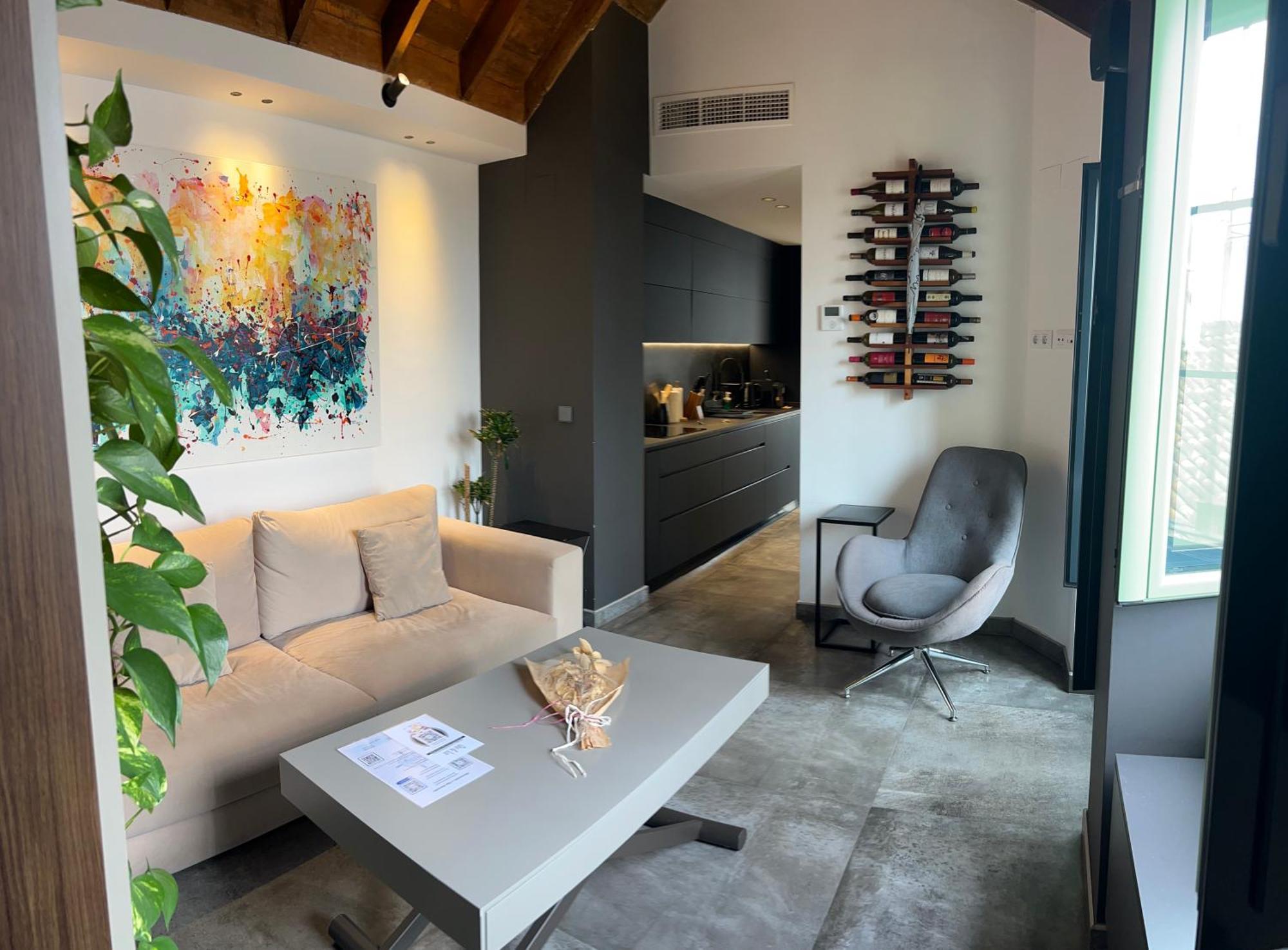 Komodo Gran Poder - Penthouse With Private Pool And Cozy Twin Bedroom Apartamento Sevilla