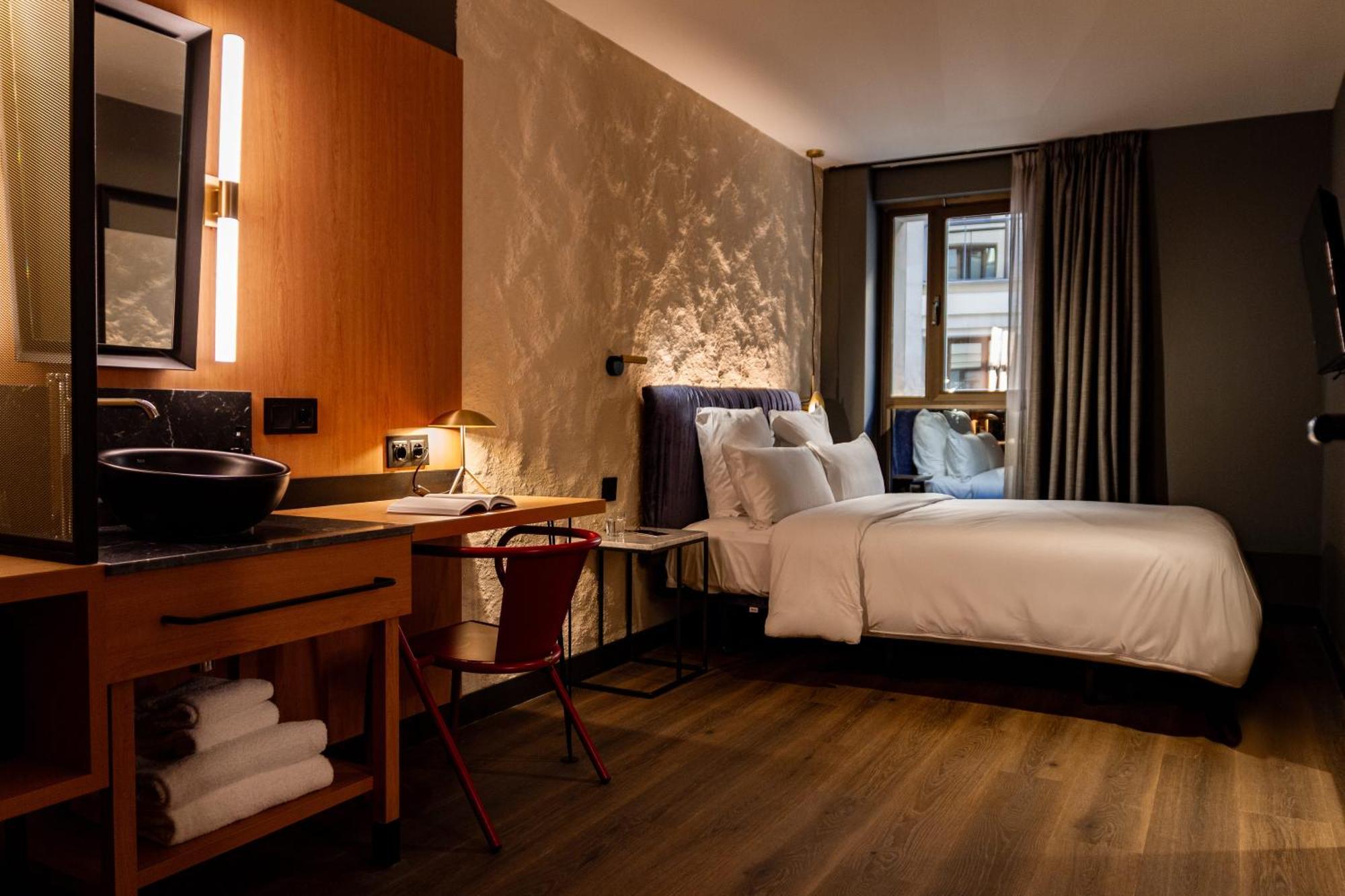 Hotel Letoh Letoh