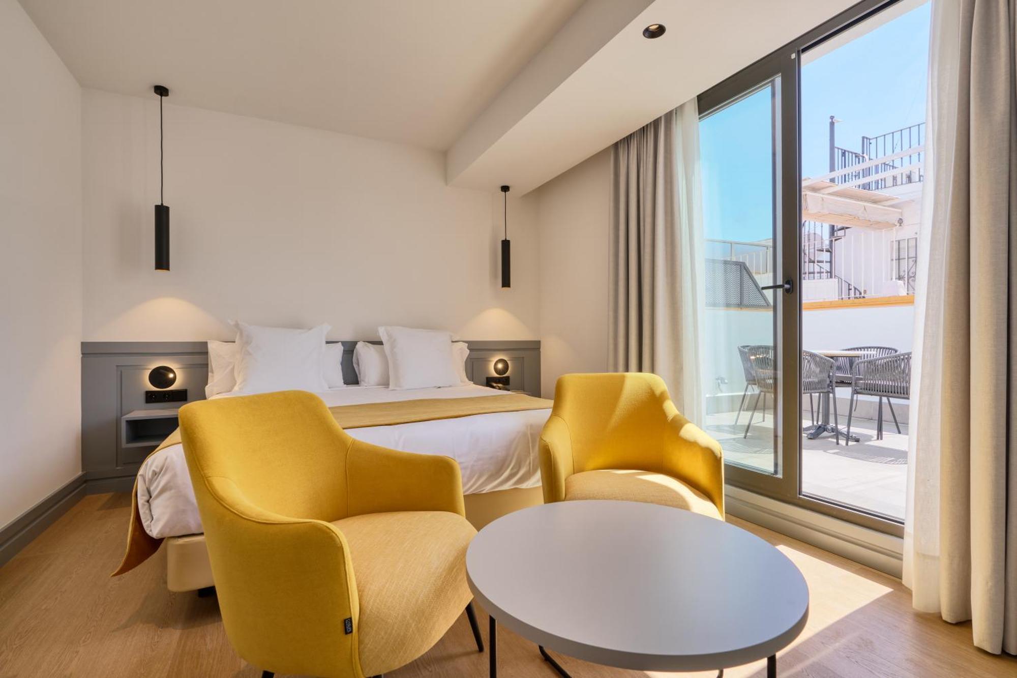 Hotel Murillo Reinoso 2*