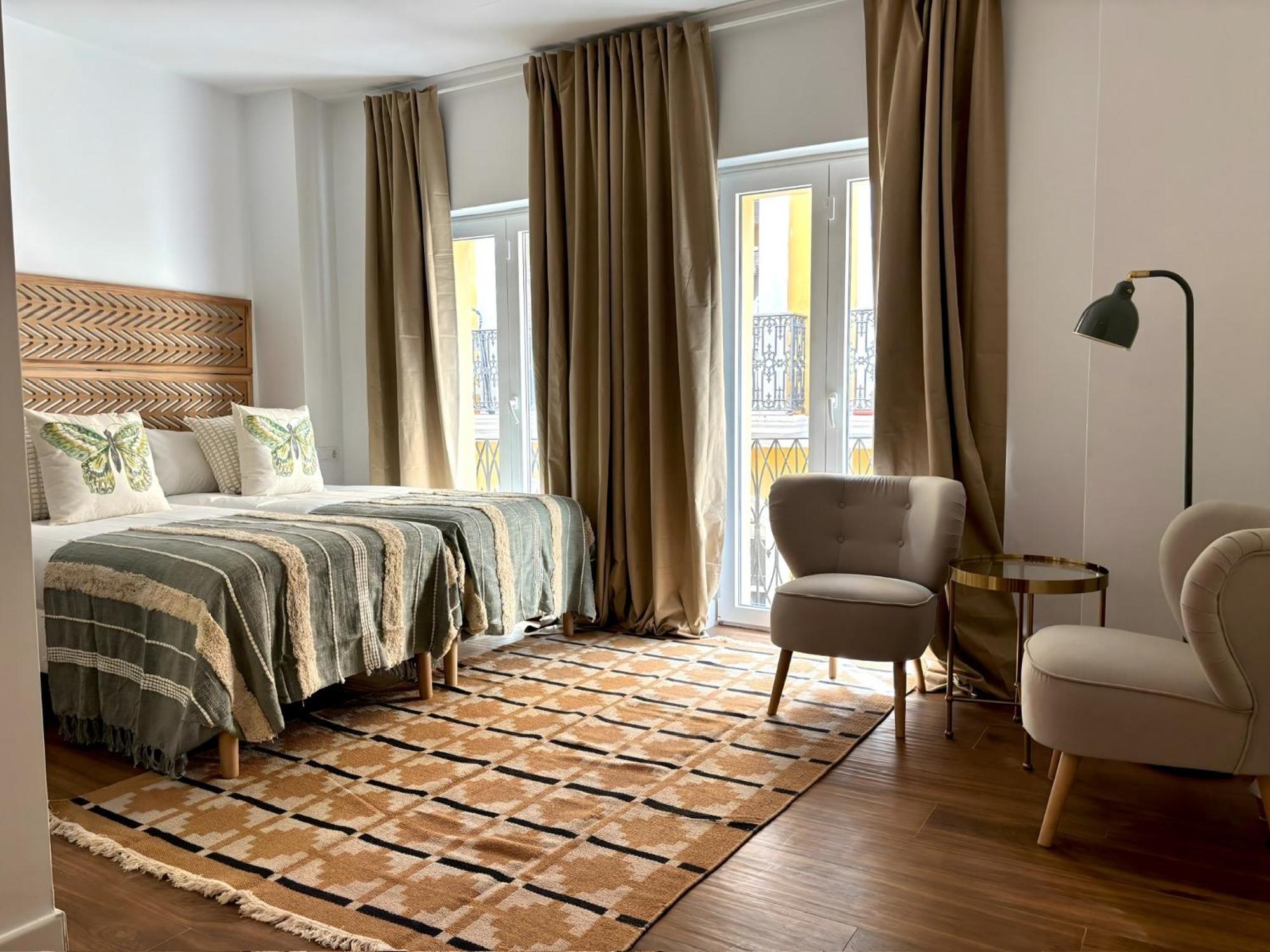 Eva Recommends Lineros Sevilla