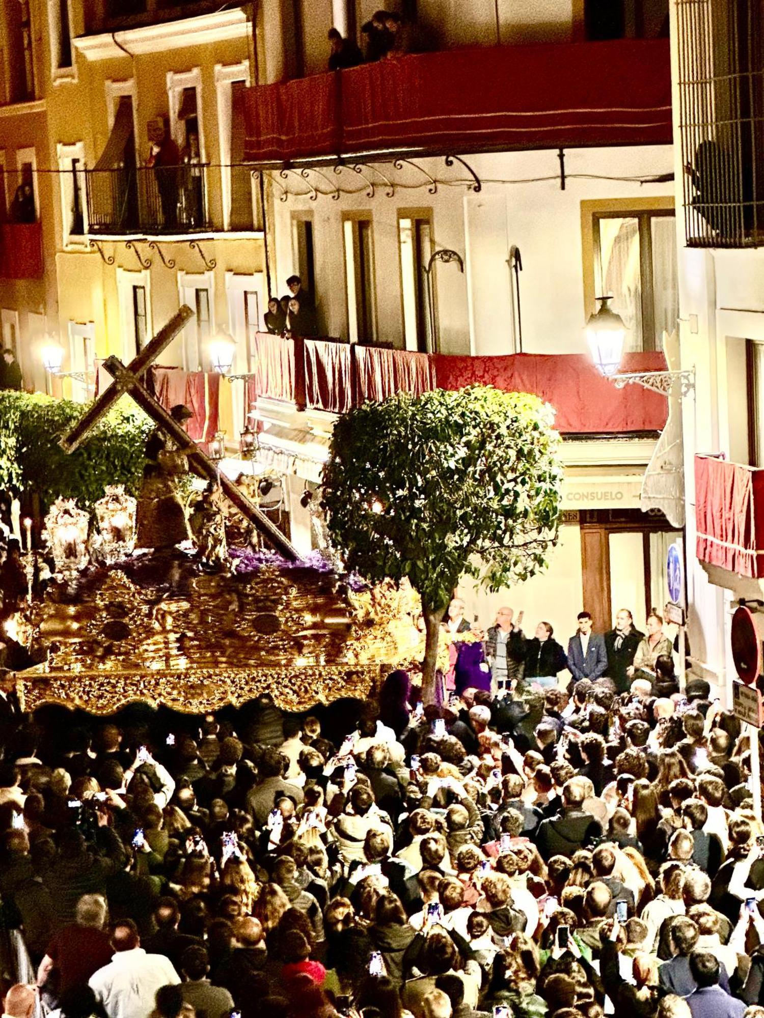 De Lujo Junto A La Catedral