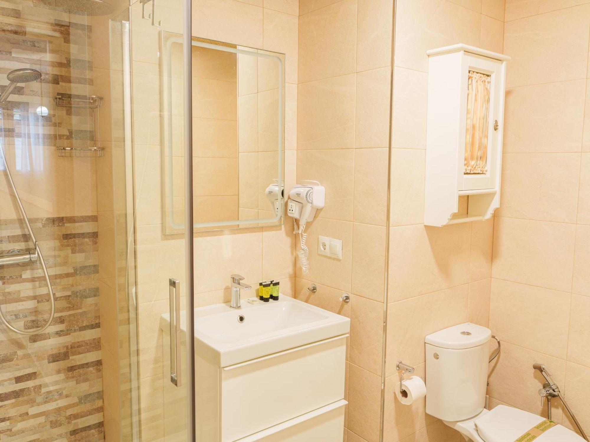 Railway - Apartment Seville