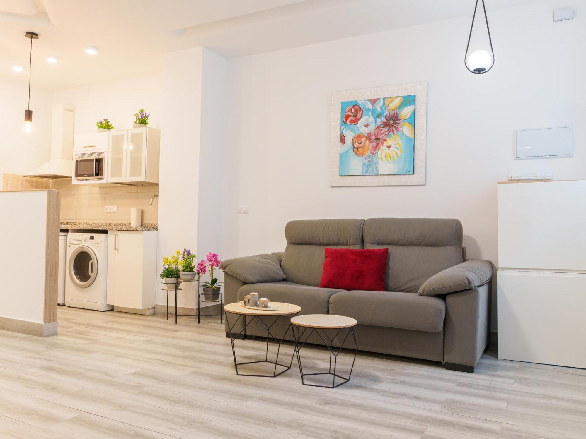 Apartment Railway - *