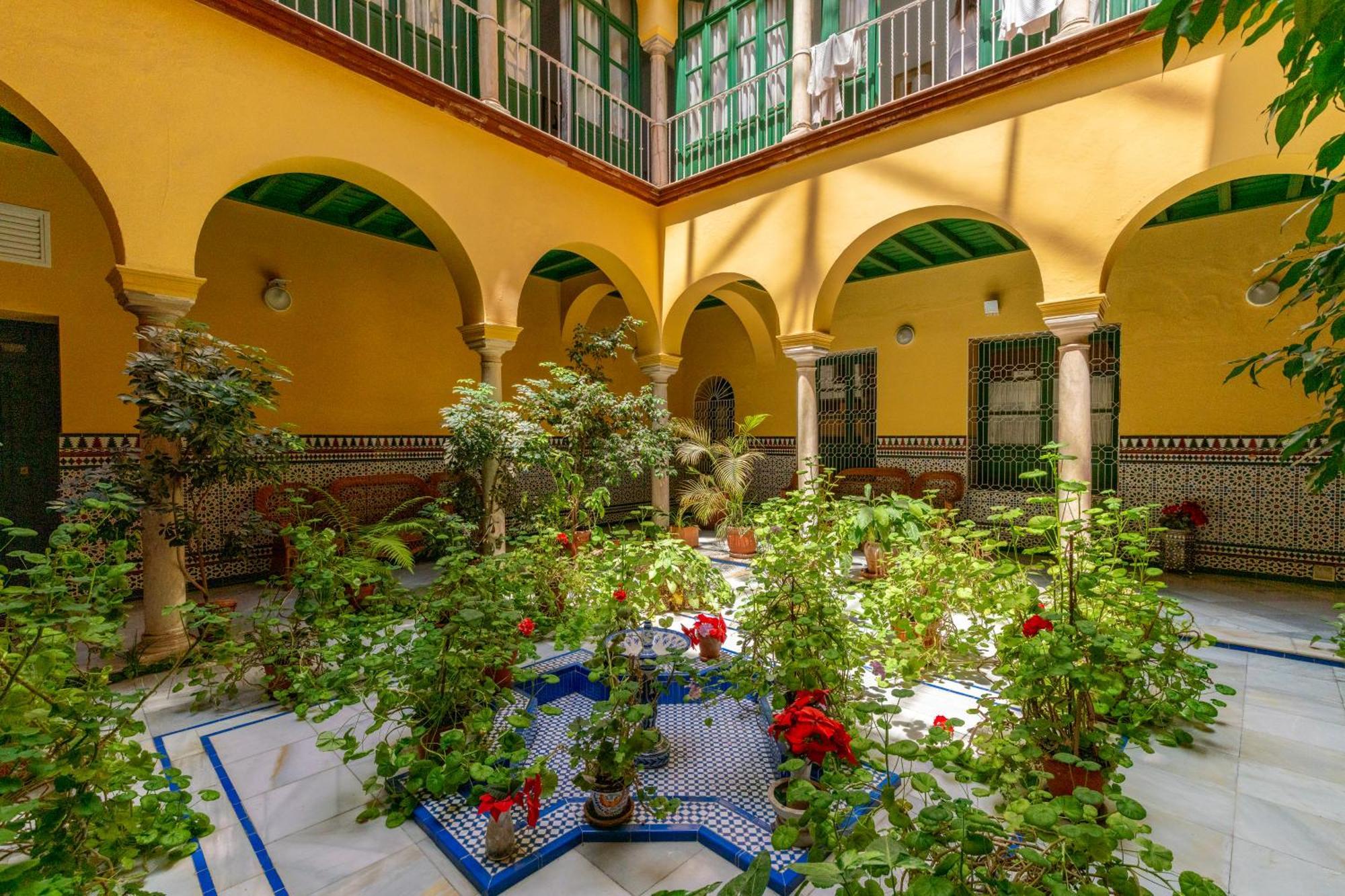 Cathedral Penthouse- Big Private Terrace- Parking Apartamento *